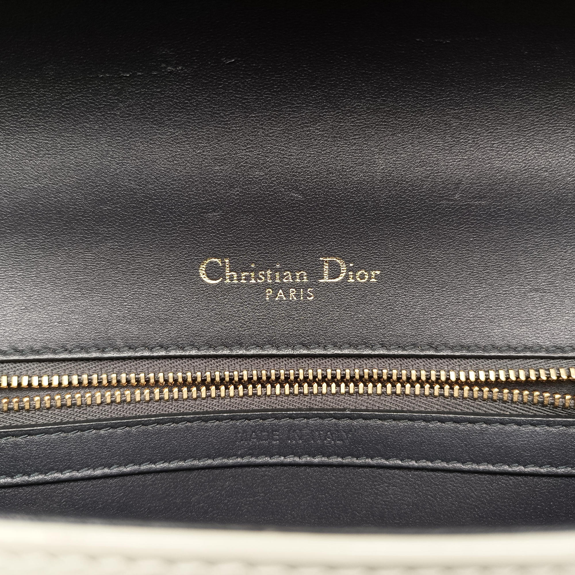 Pre-owned Christian Dior Diorama White Leather  shoulderbag | stylenewstar