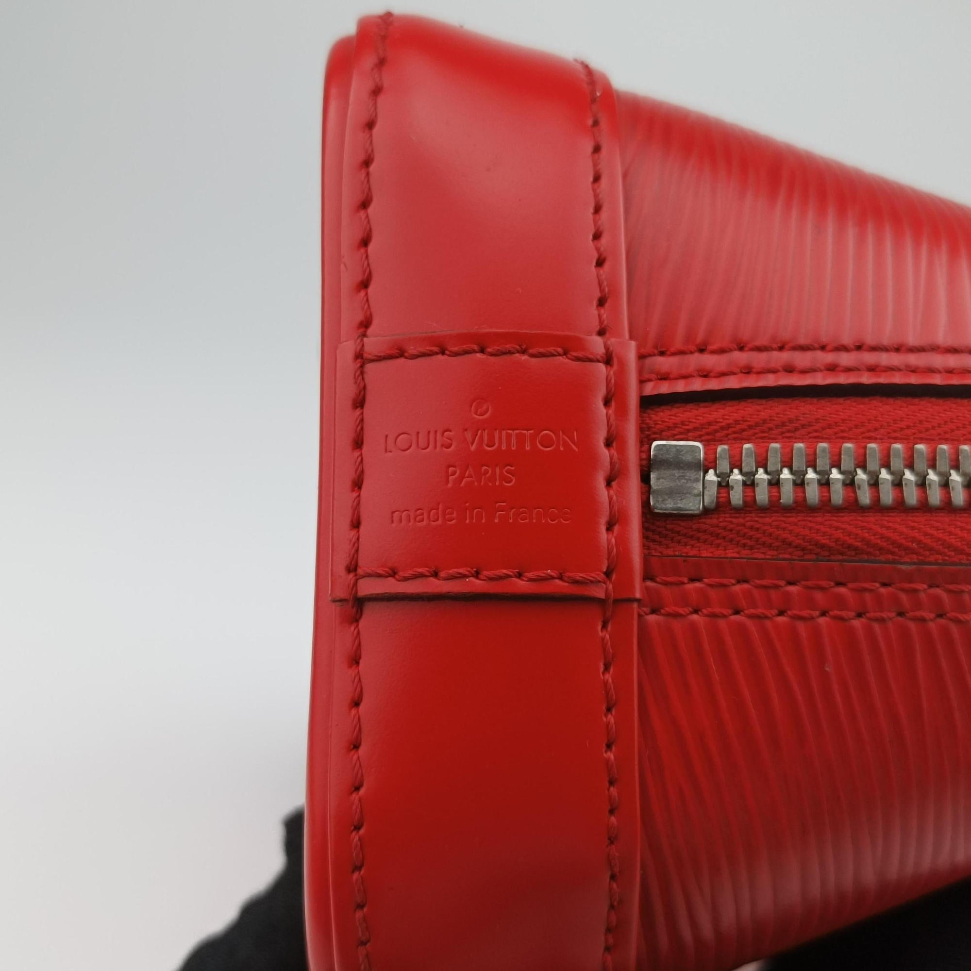 Secondhand Louis Vuitton Nano Alma COQUELICOT epi M50516 shoulderbag | stylenewstar