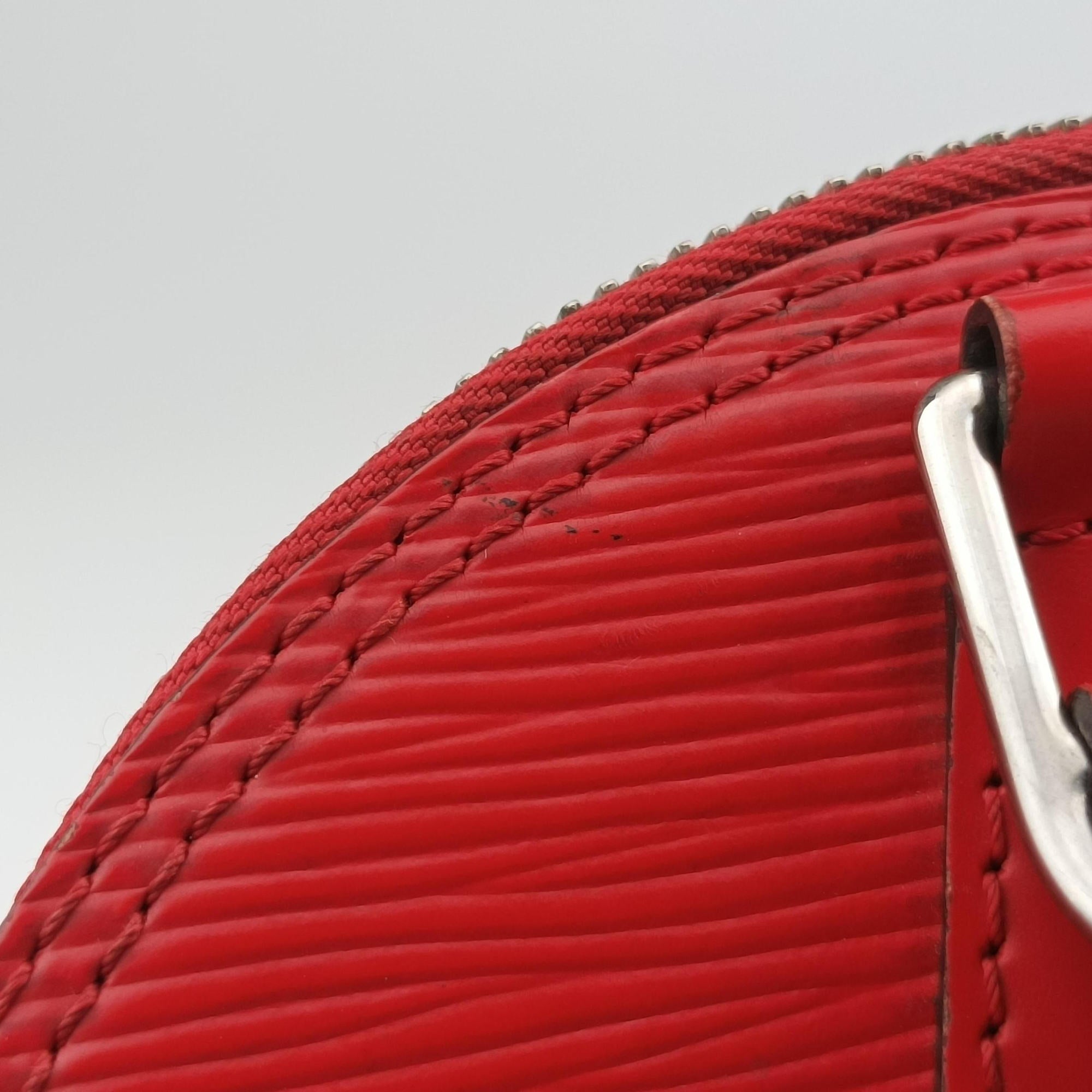 Secondhand Louis Vuitton Nano Alma COQUELICOT epi M50516 shoulderbag | stylenewstar