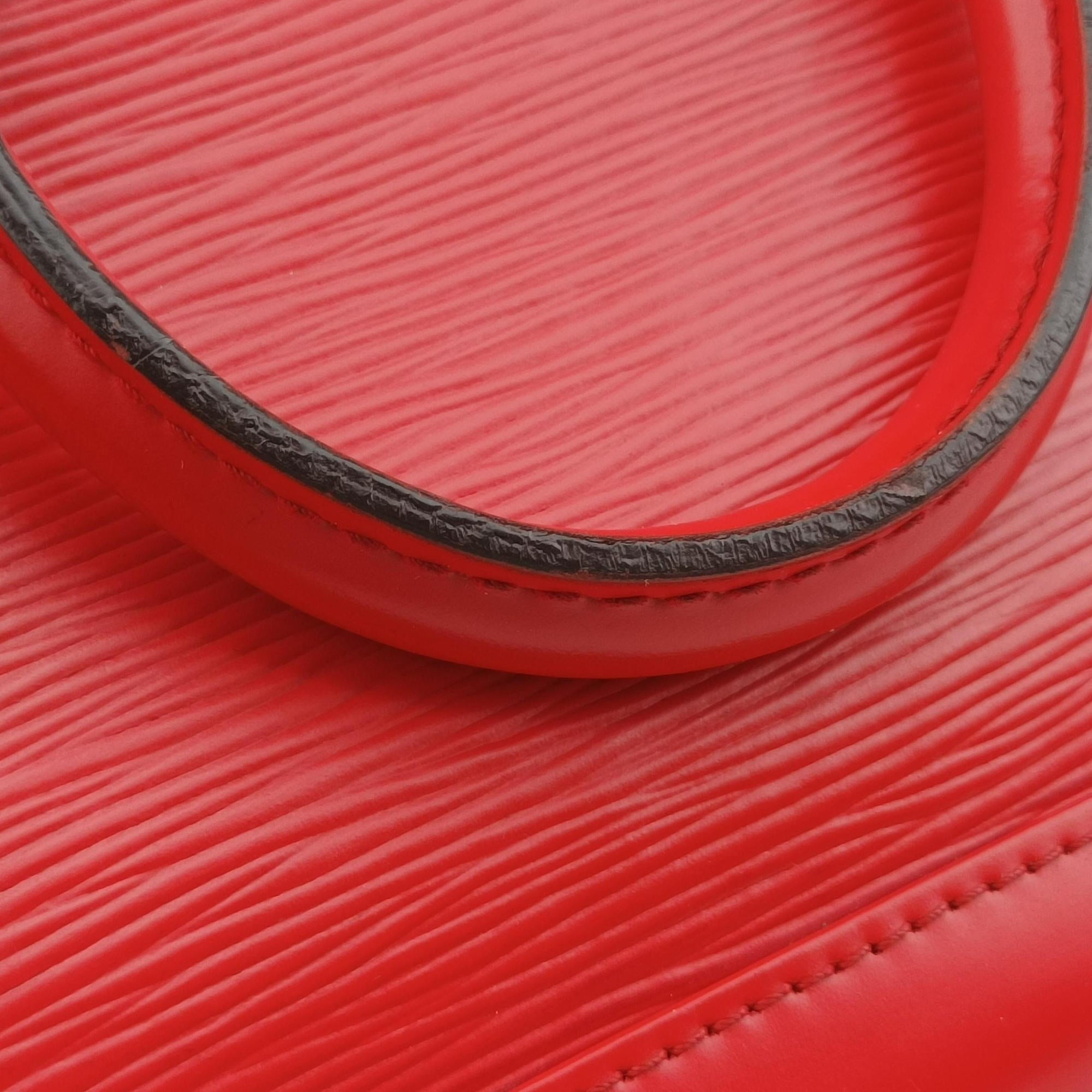 Secondhand Louis Vuitton Nano Alma COQUELICOT epi M50516 shoulderbag | stylenewstar