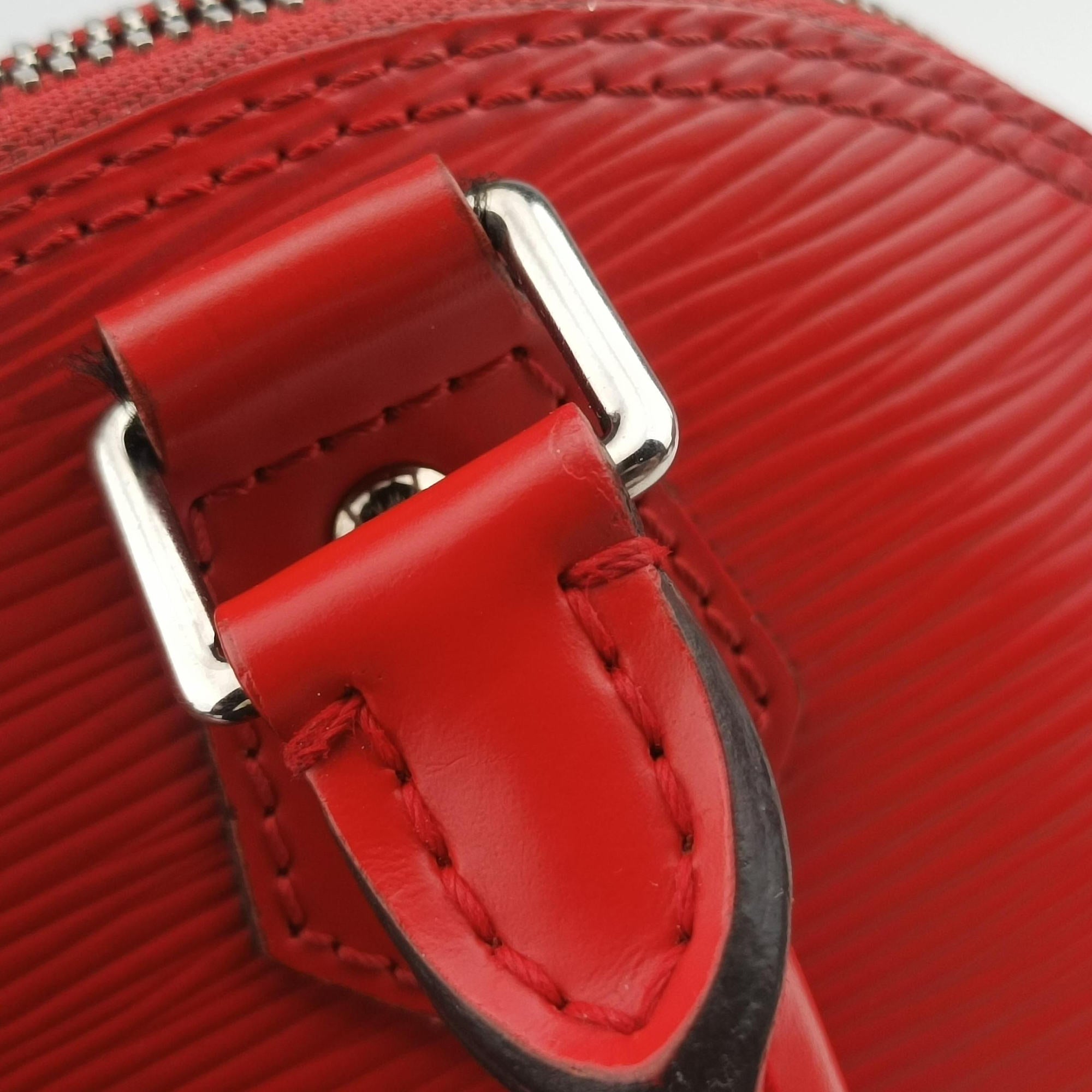 Secondhand Louis Vuitton Nano Alma COQUELICOT epi M50516 shoulderbag | stylenewstar