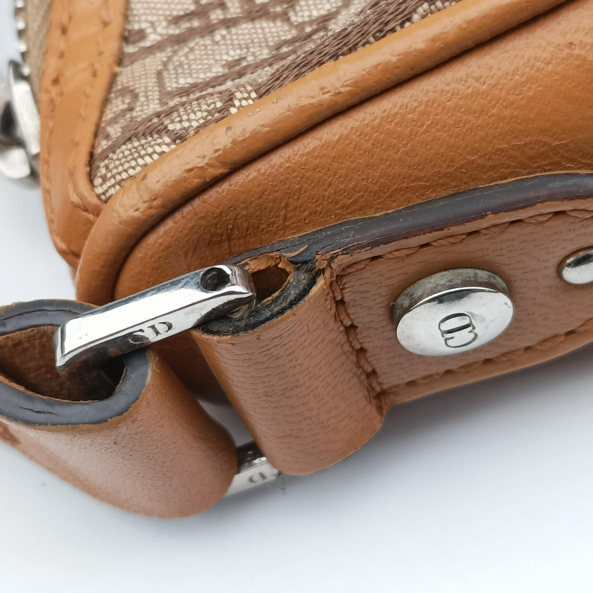 Pre-owned Christian Dior Street Chic Beige × Camel Canvas × Leather  shoulderbag | stylenewstar