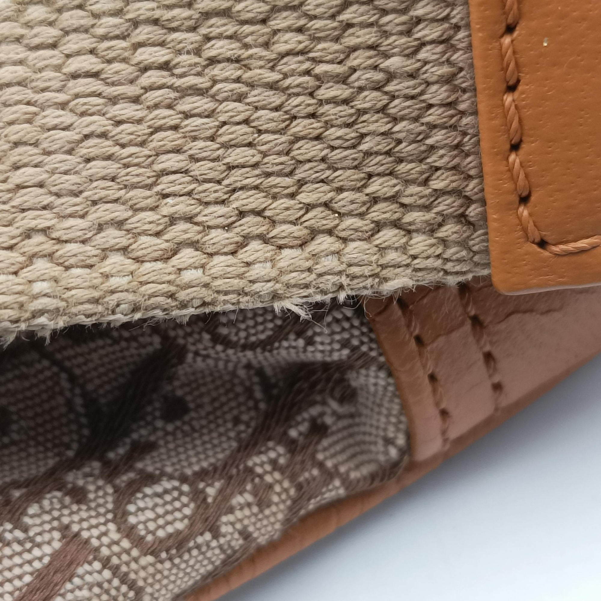 Pre-owned Christian Dior Street Chic Beige × Camel Canvas × Leather  shoulderbag | stylenewstar