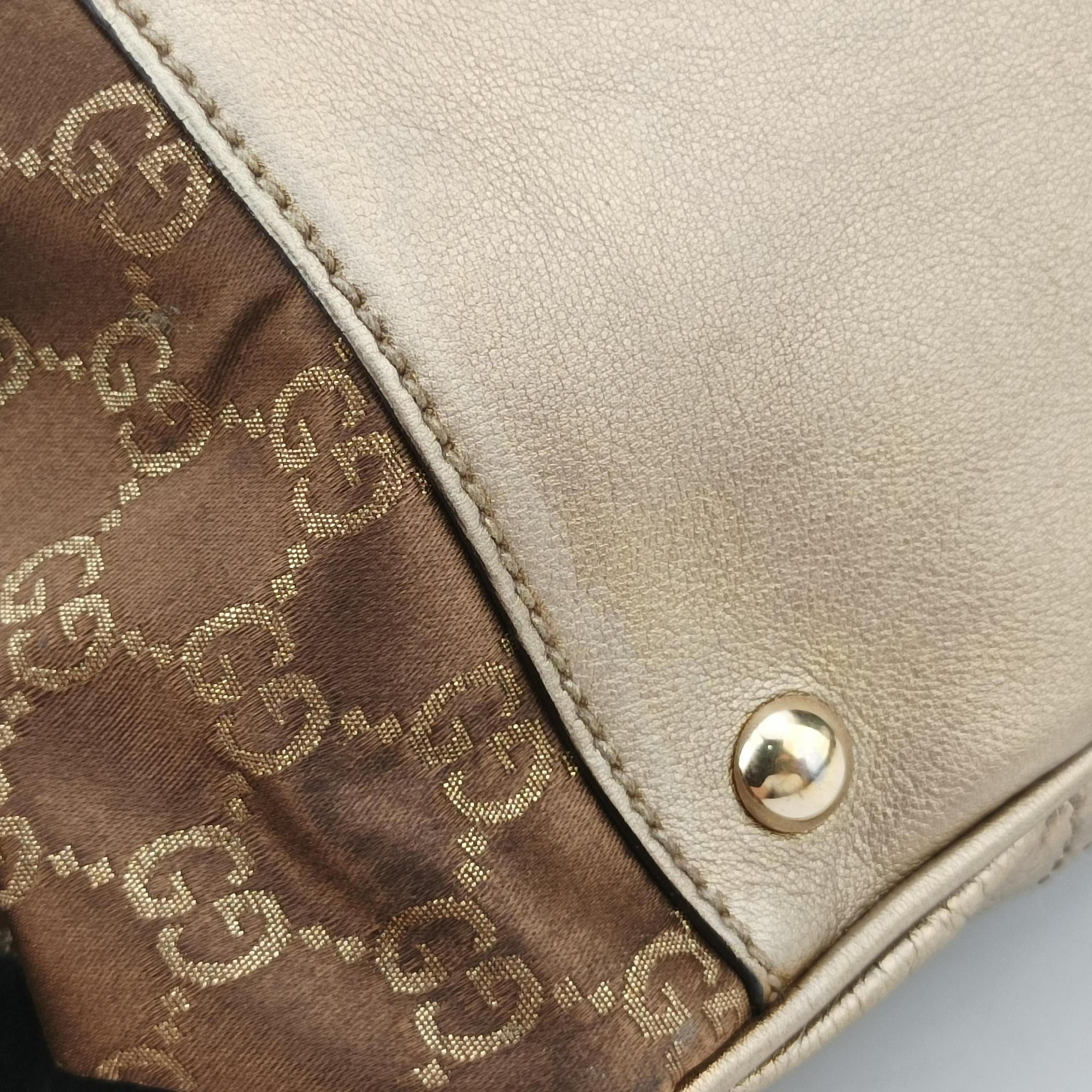 Pre-owned Gucci Princy Beige×Champagne Gold GG Canvas × leather 161720 handbag | stylenewstar