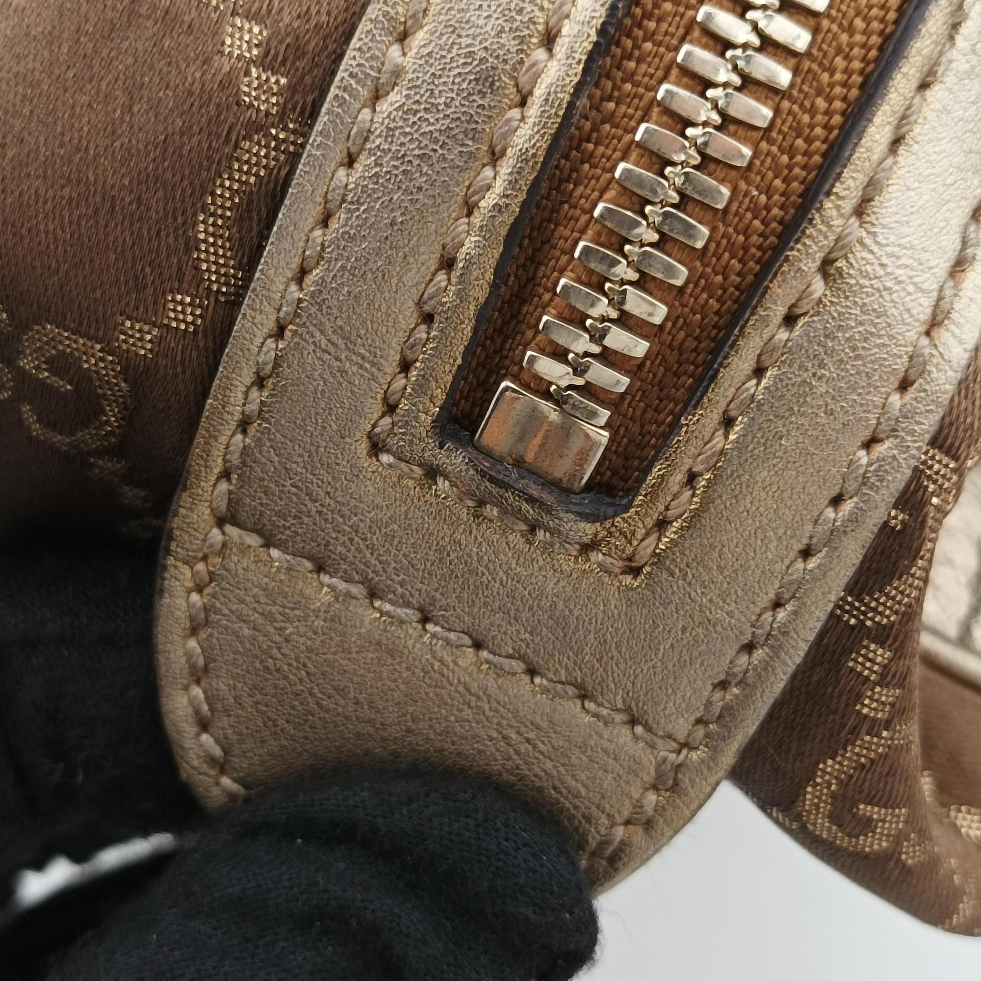 Pre-owned Gucci Princy Beige×Champagne Gold GG Canvas × leather 161720 handbag | stylenewstar