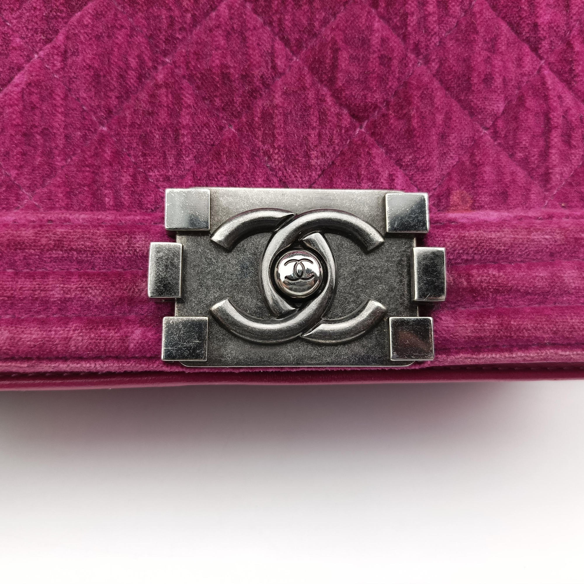 Pre-owned Chanel BOY CHANEL Rose velour A67416 shoulderbag | stylenewstar