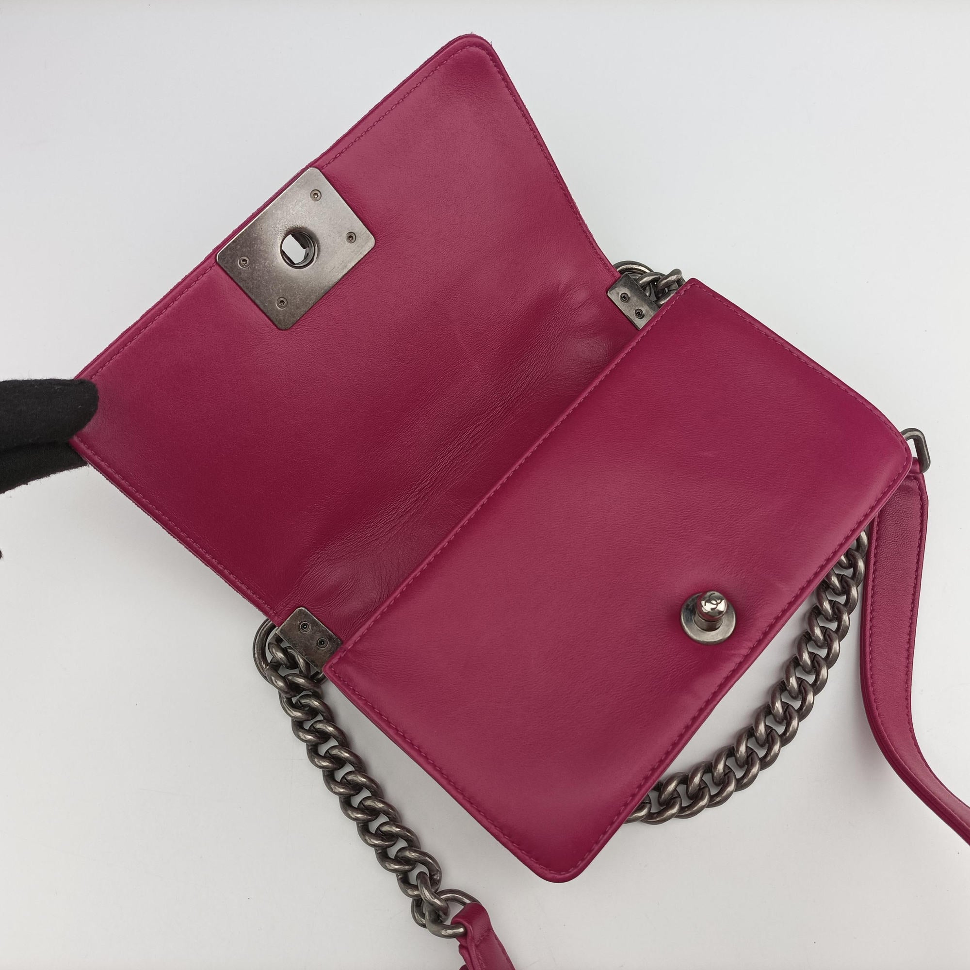 Pre-owned Chanel BOY CHANEL Rose velour A67416 shoulderbag | stylenewstar