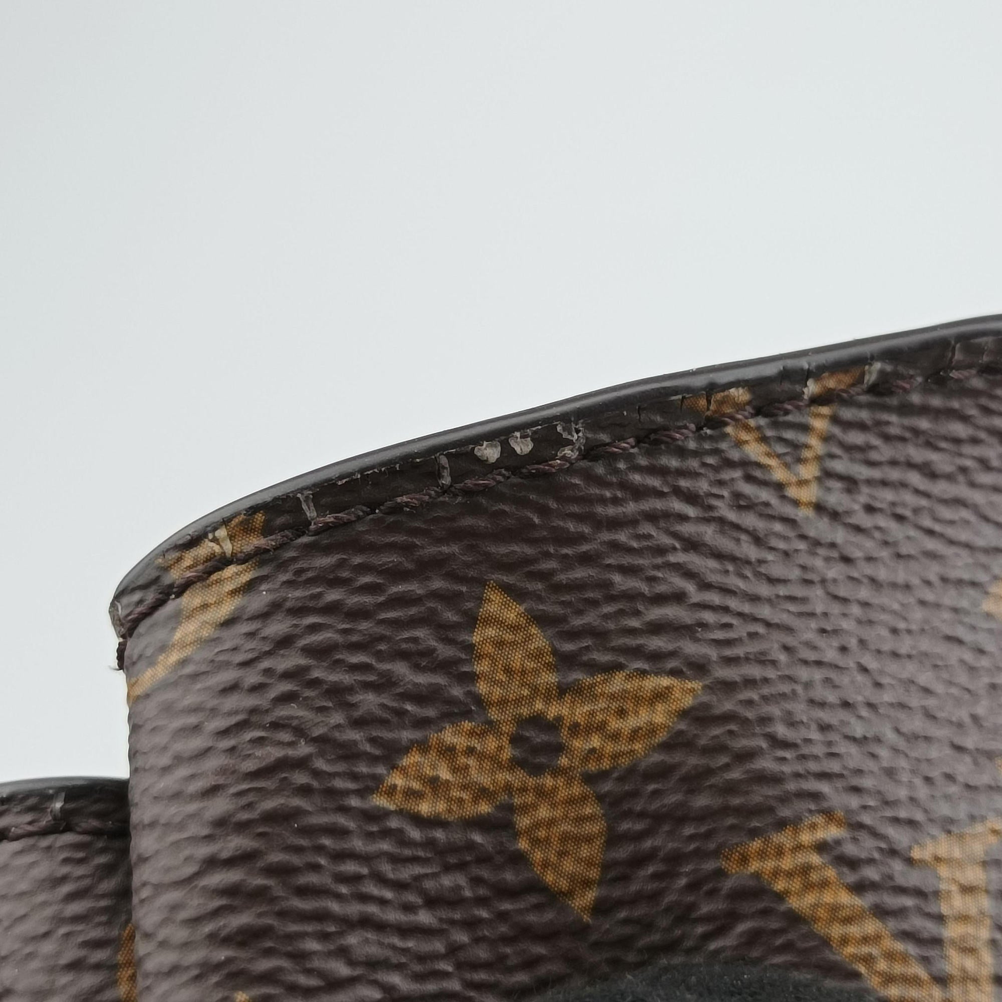 Pre-owned Louis Vuitton NeoNoe BROWN×Rose Poodle Monogram Canvas M44022 shoulderbag | stylenewstar