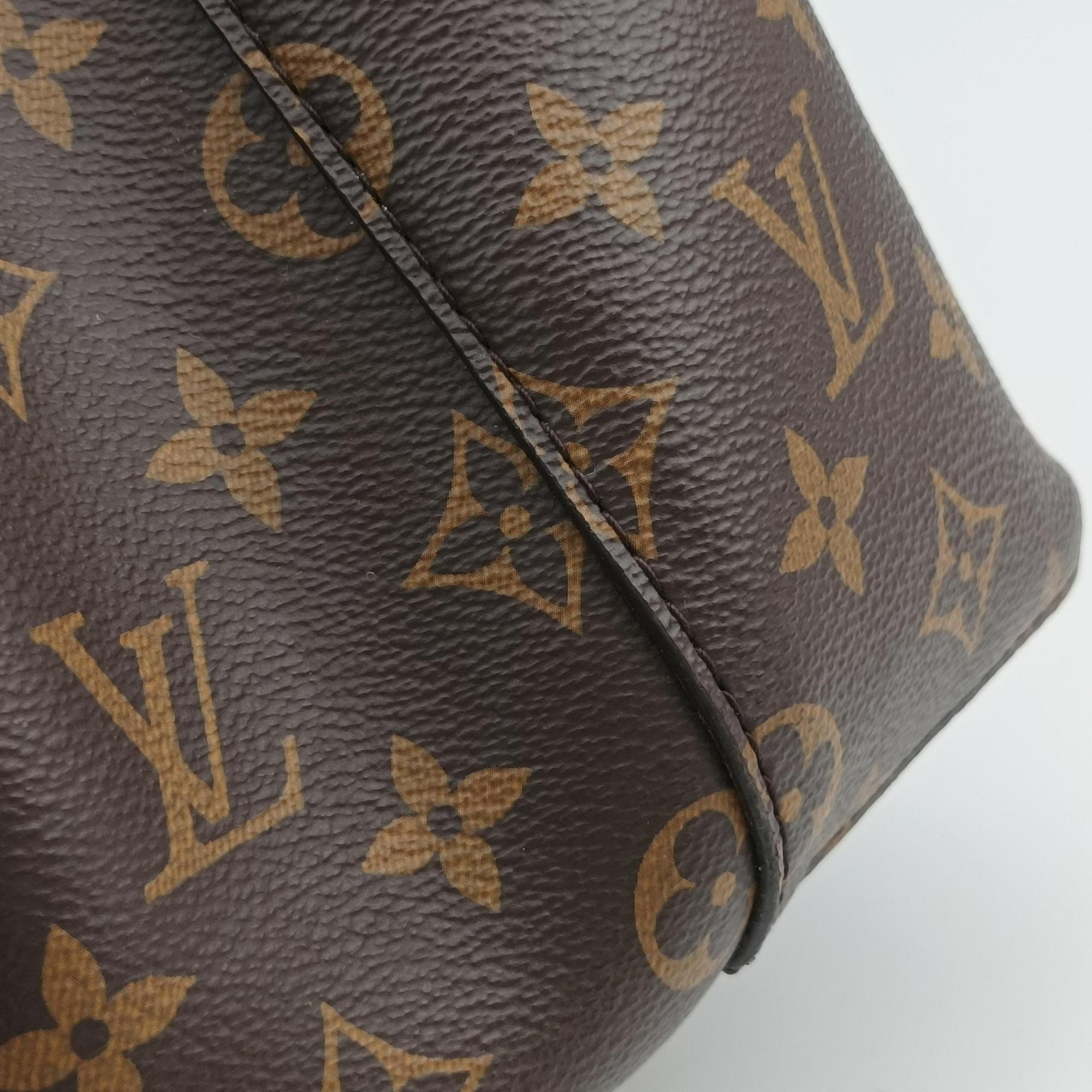 Pre-owned Louis Vuitton NeoNoe BROWN×Rose Poodle Monogram Canvas M44022 shoulderbag | stylenewstar