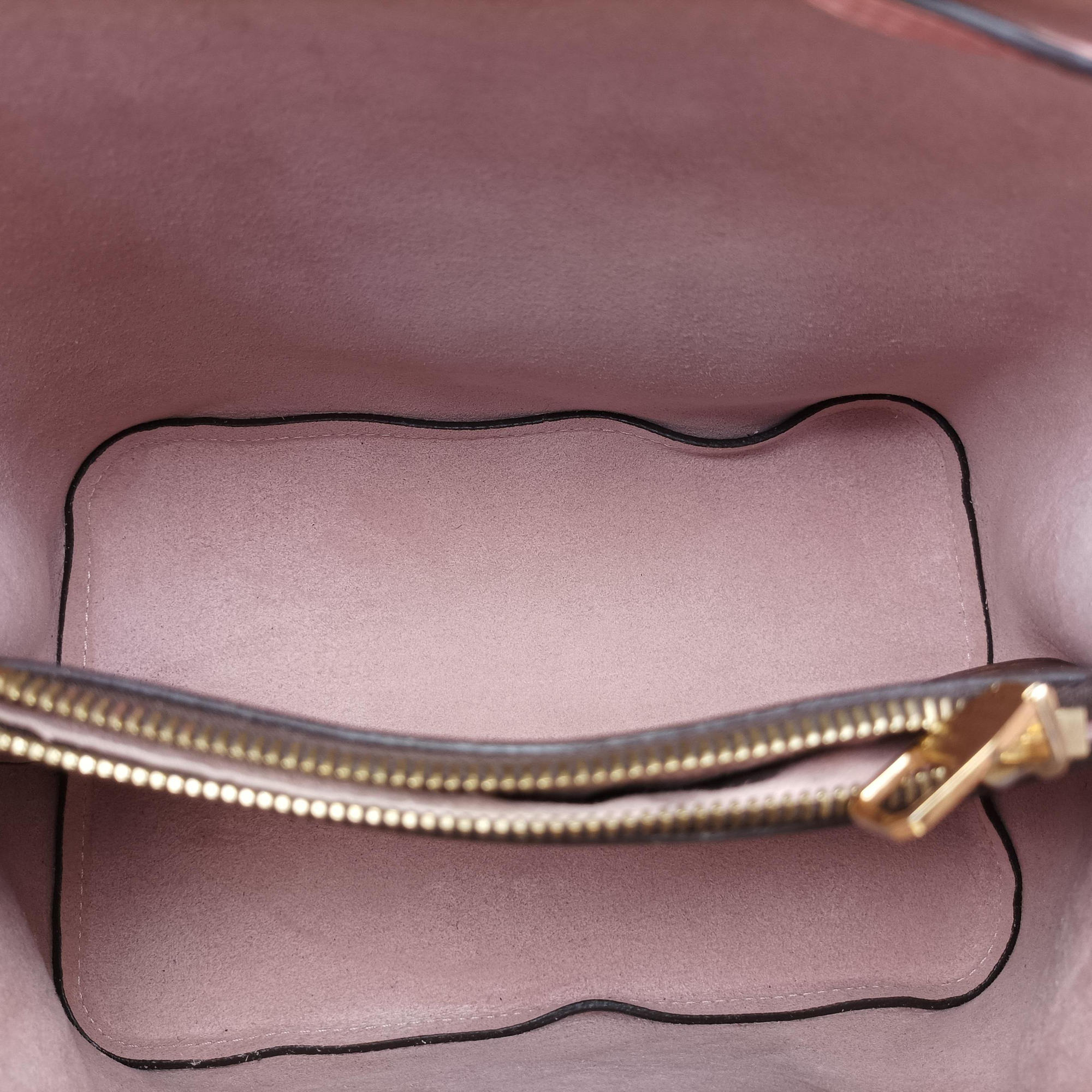 Pre-owned Louis Vuitton NeoNoe BROWN×Rose Poodle Monogram Canvas M44022 shoulderbag | stylenewstar
