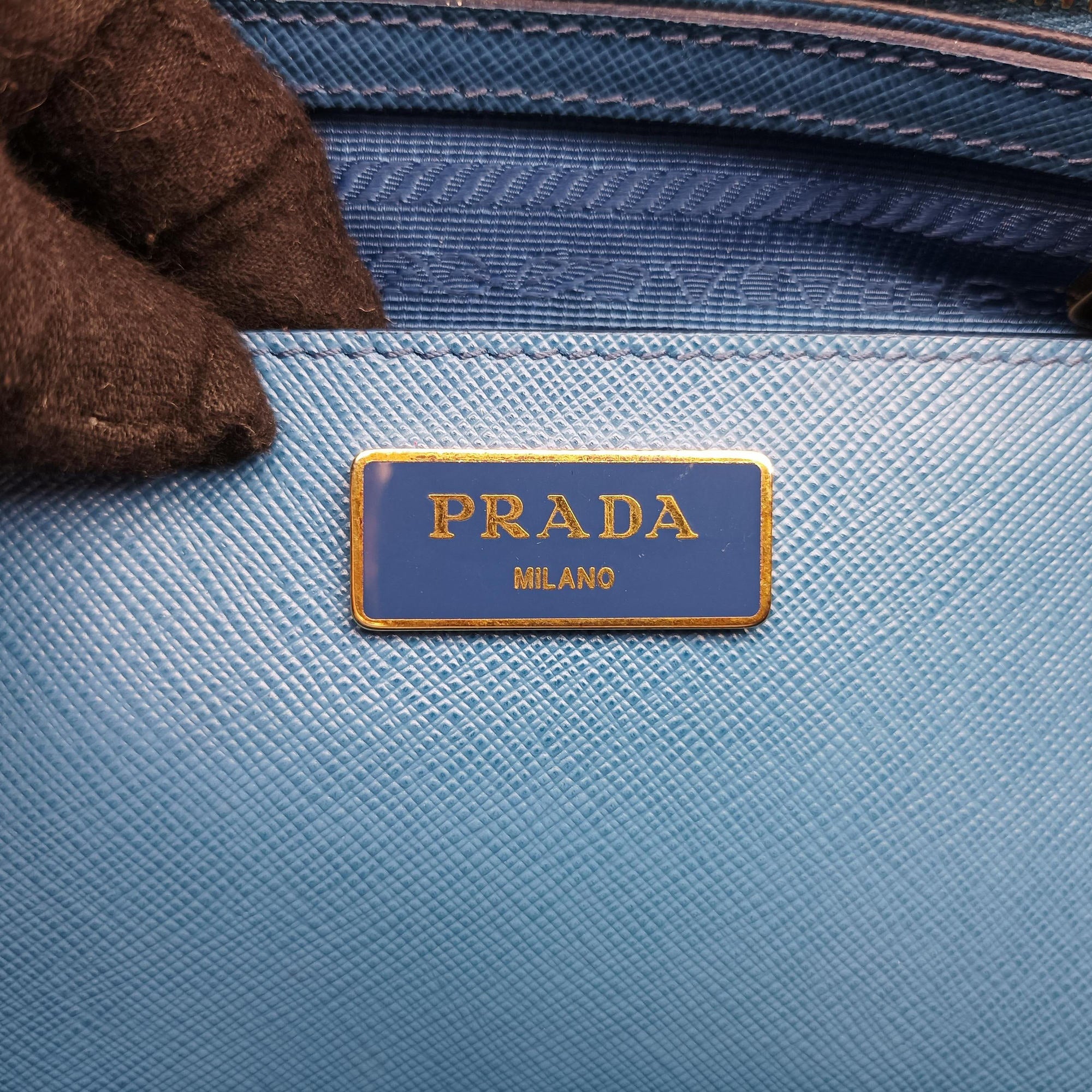 Pre-owned Prada Galleria Blue×Navy SAFFIANO Leather B2274C shoulderbag | stylenewstar