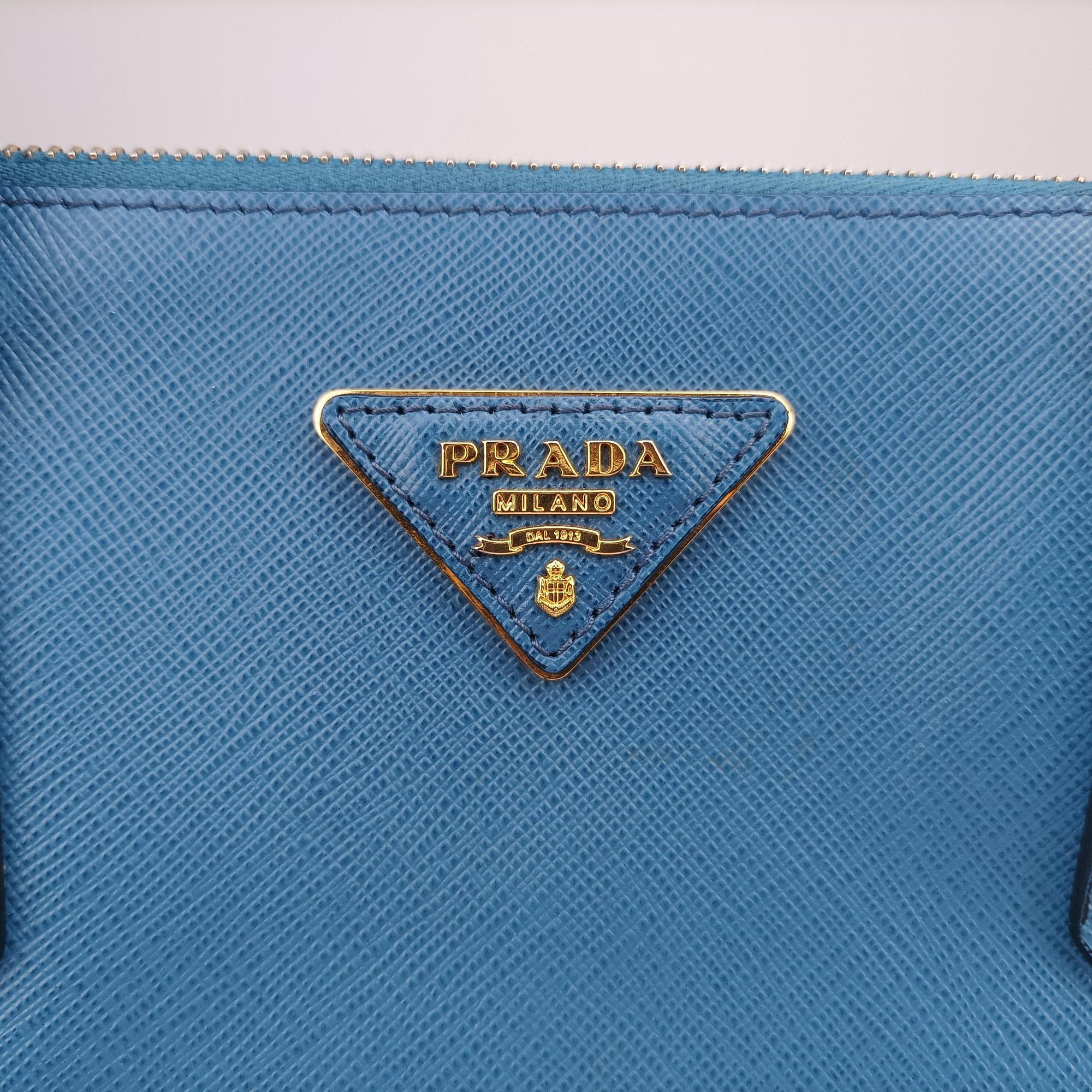 Pre-owned Prada Galleria Blue×Navy SAFFIANO Leather B2274C shoulderbag | stylenewstar