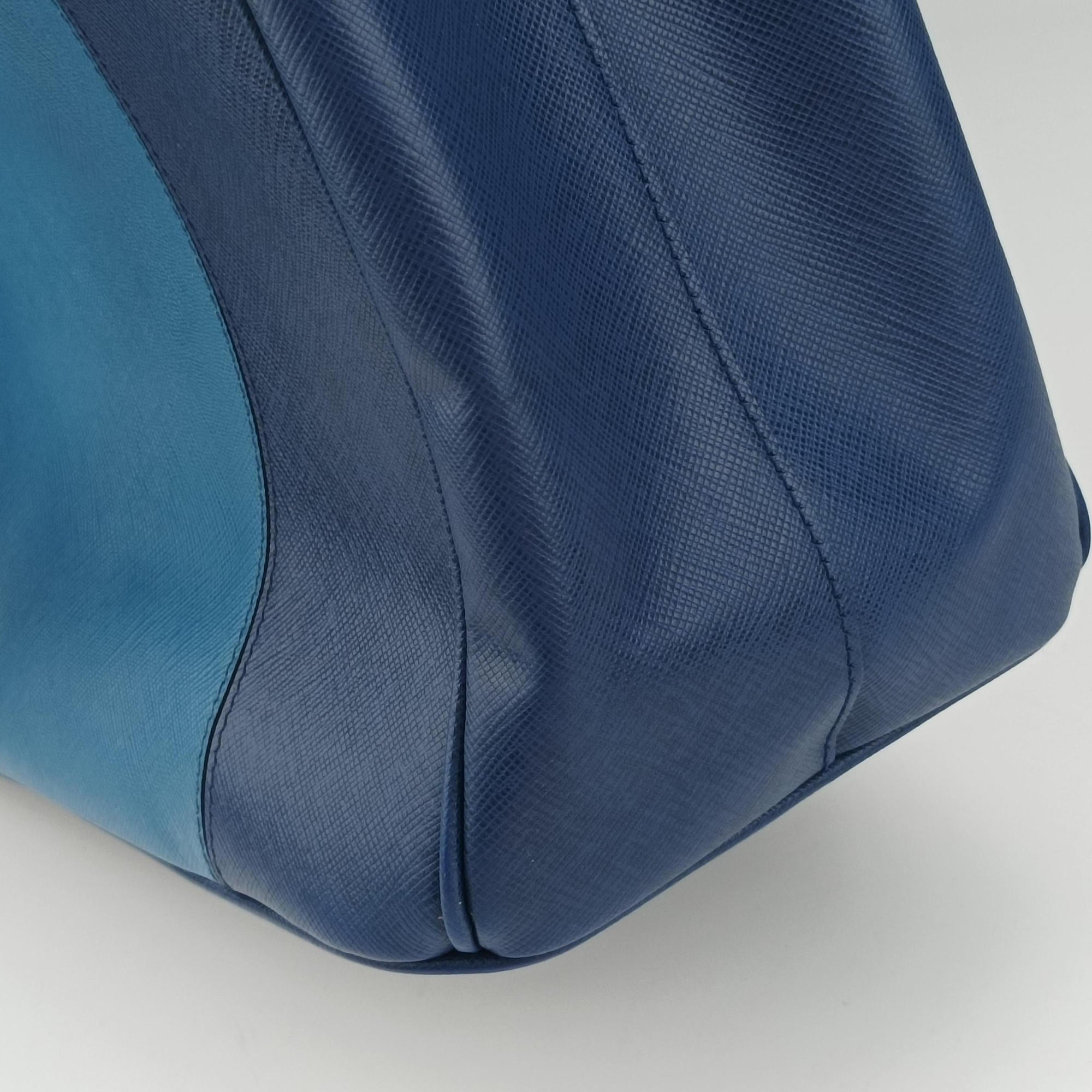 Pre-owned Prada Galleria Blue×Navy SAFFIANO Leather B2274C shoulderbag | stylenewstar