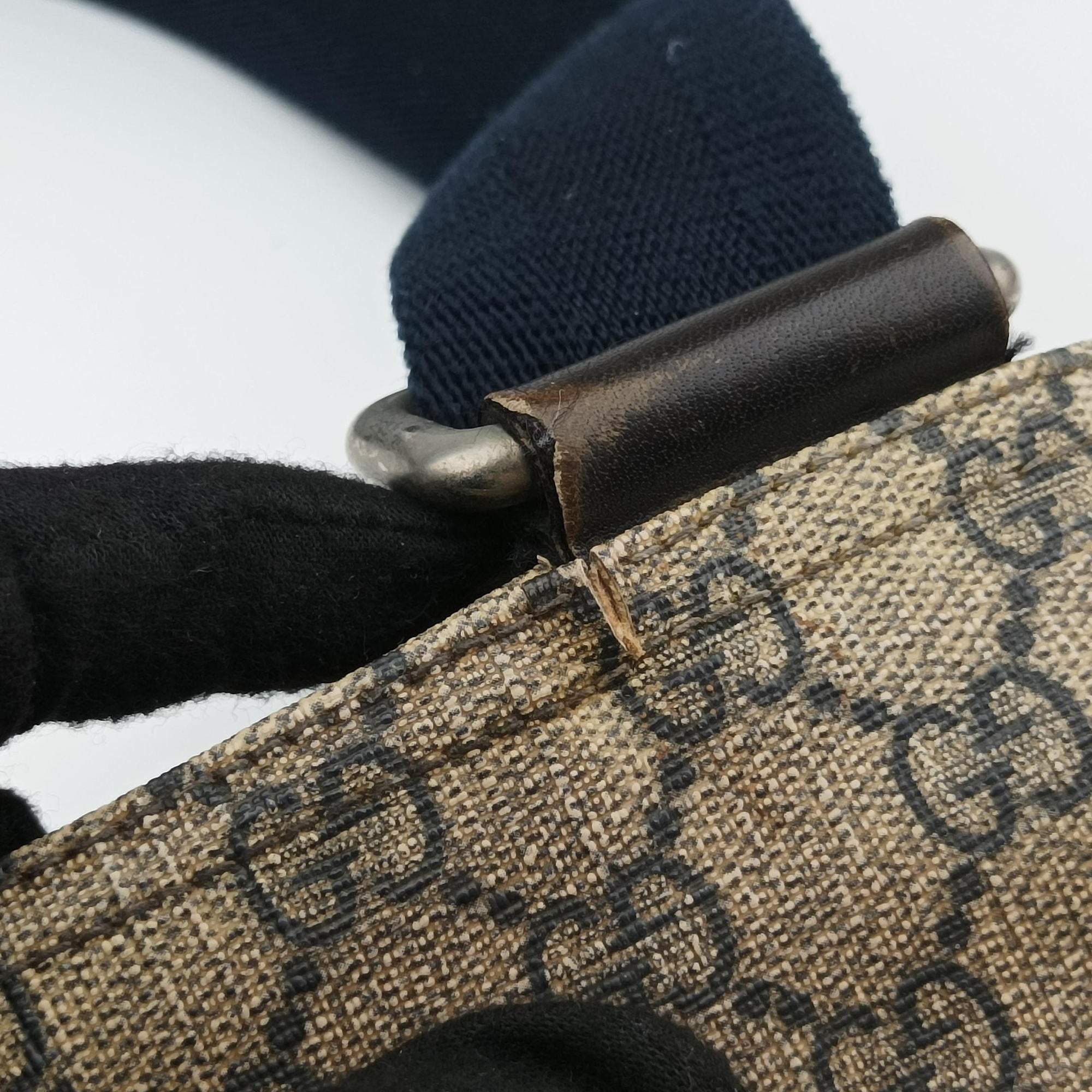 Pre-owned Gucci GG Plus GG Supreme Beige×Navy PVC coated canvas×Leather 201446 shoulderbag | stylenewstar