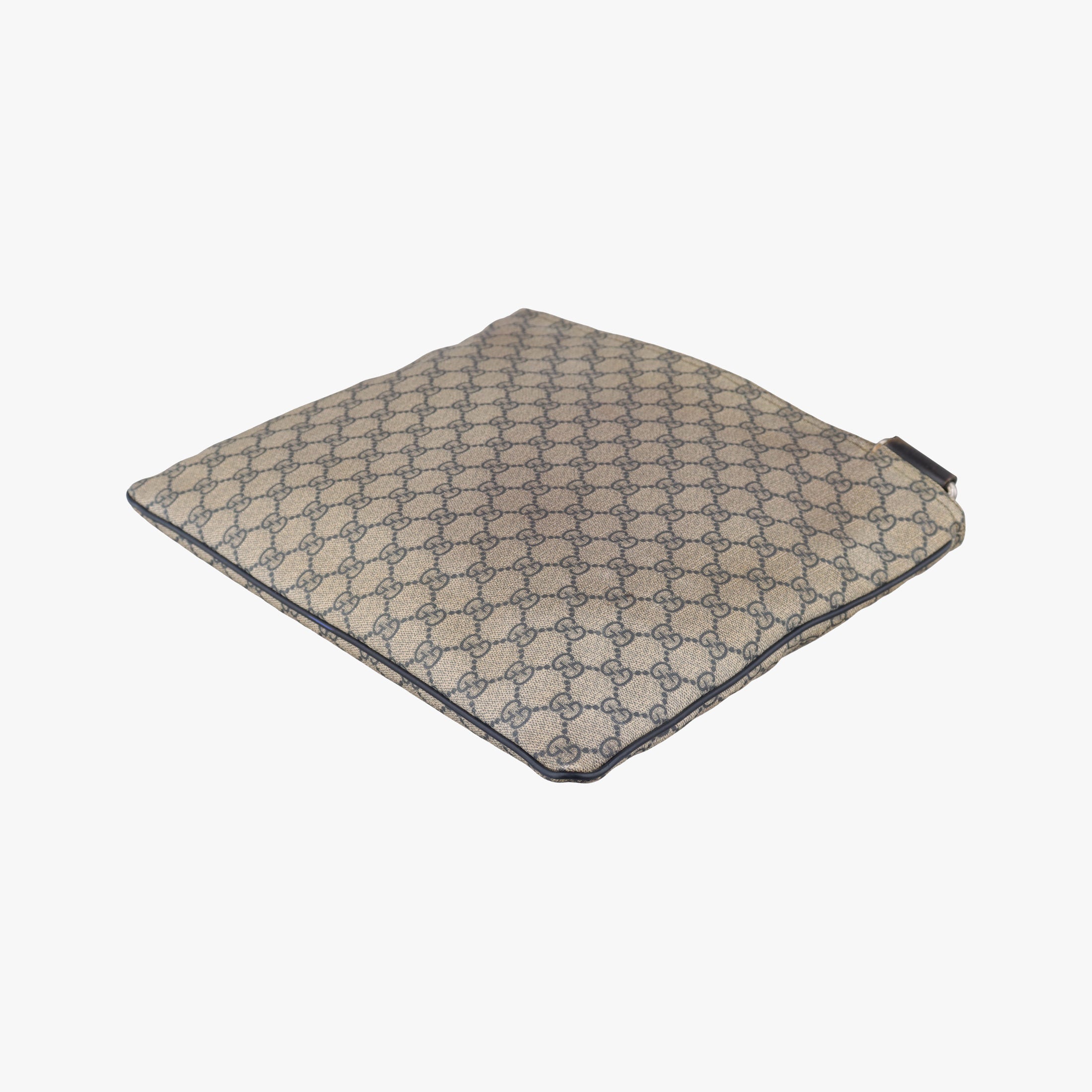 Pre-owned Gucci GG Plus GG Supreme Beige×Navy PVC coated canvas×Leather 201446 shoulderbag | stylenewstar