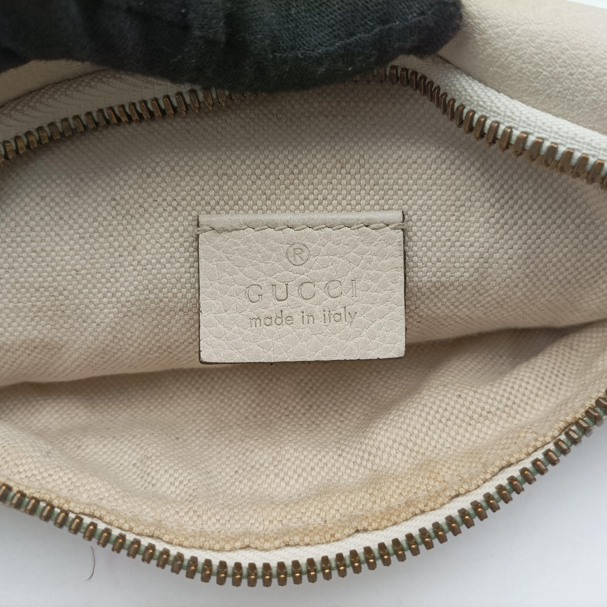 Secondhand Gucci Print White Leather 527792 bum bag/waist bag | stylenewstar