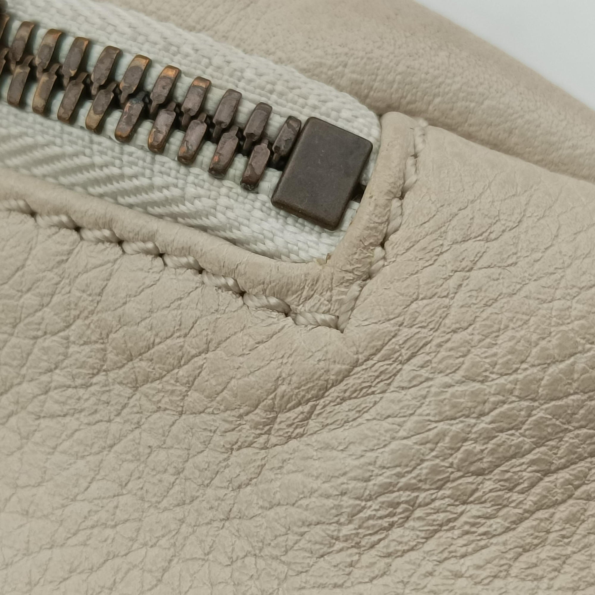 Secondhand Gucci Print White Leather 527792 bum bag/waist bag | stylenewstar