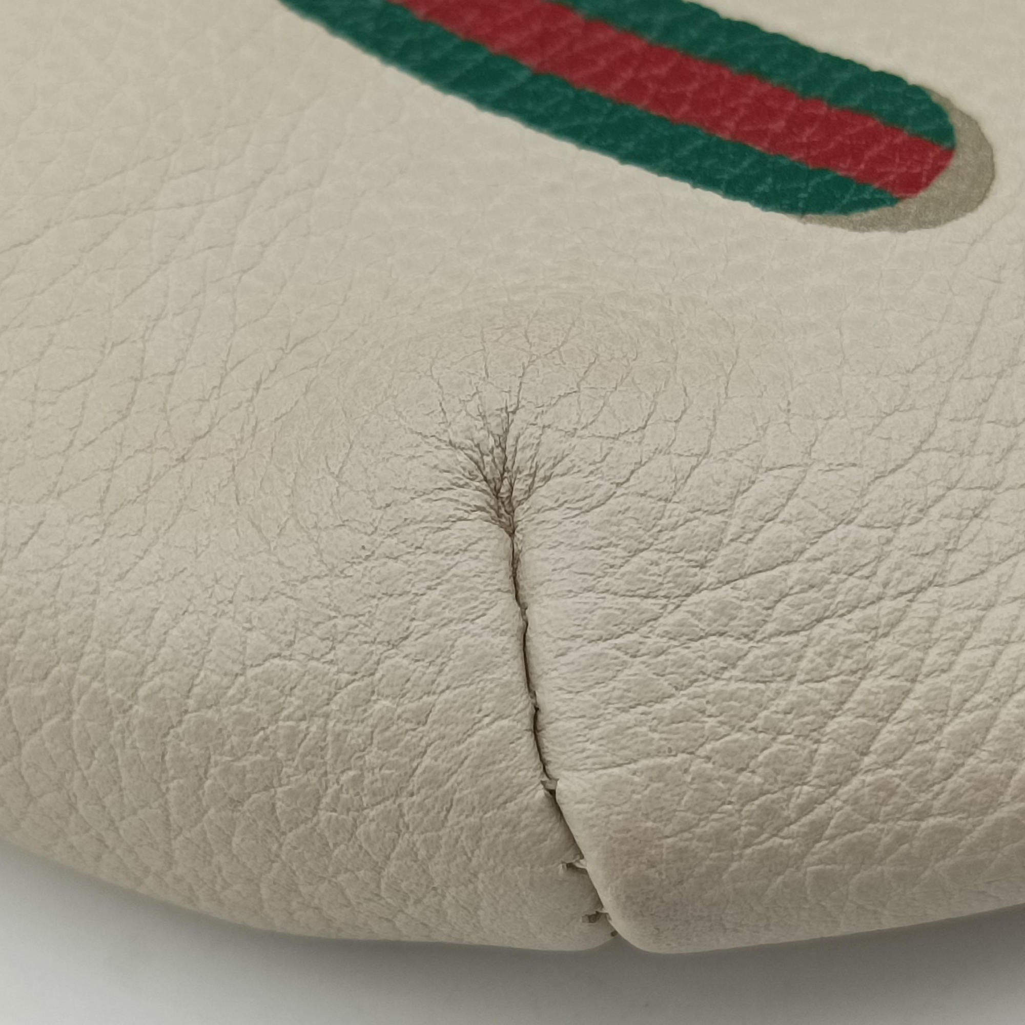 Secondhand Gucci Print White Leather 527792 bum bag/waist bag | stylenewstar