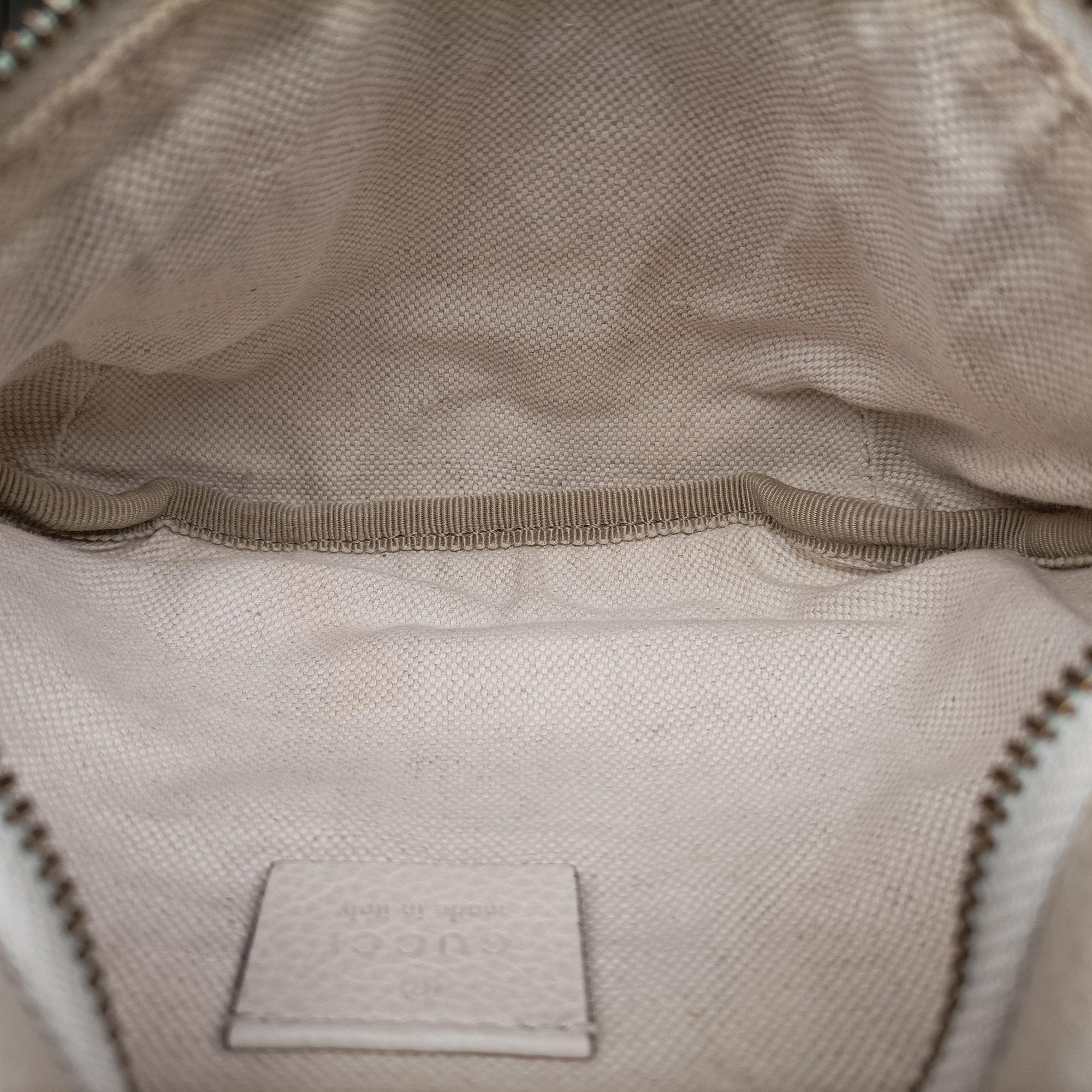 Secondhand Gucci Print White Leather 527792 bum bag/waist bag | stylenewstar