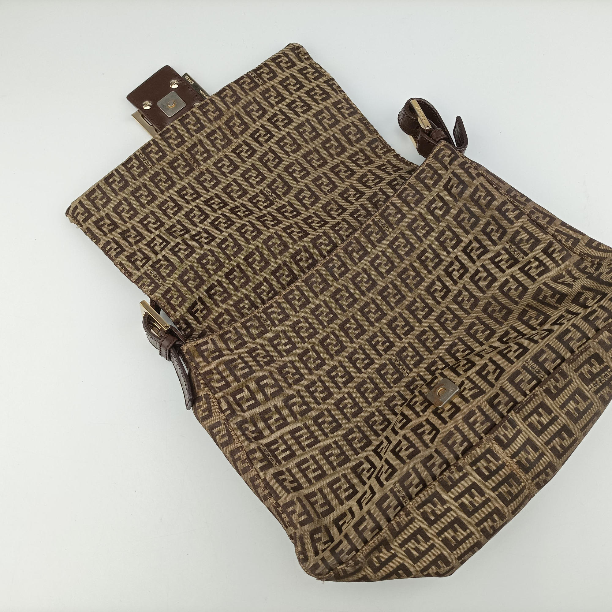 Vintage Fendi Baguette Zucchino Brown canvasxLeather 8BR01 handbag | stylenewstar