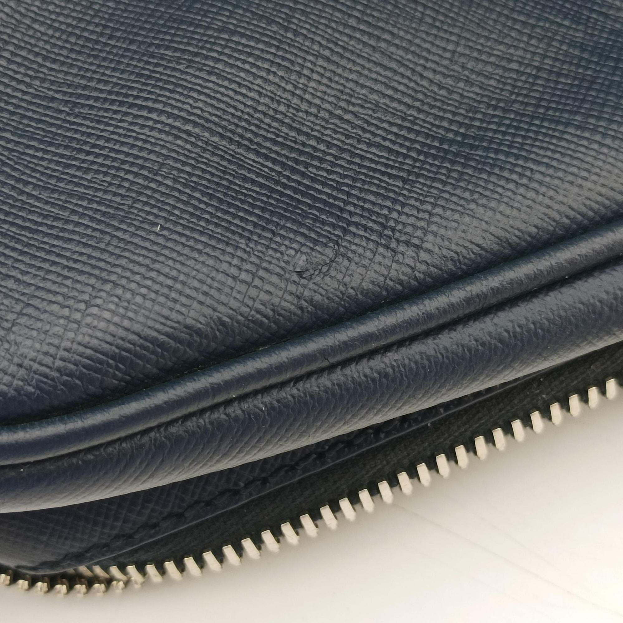 Vintage Prada business bag briefcase Navy SAFFIANO Leather 2VE363 handbag | stylenewstar