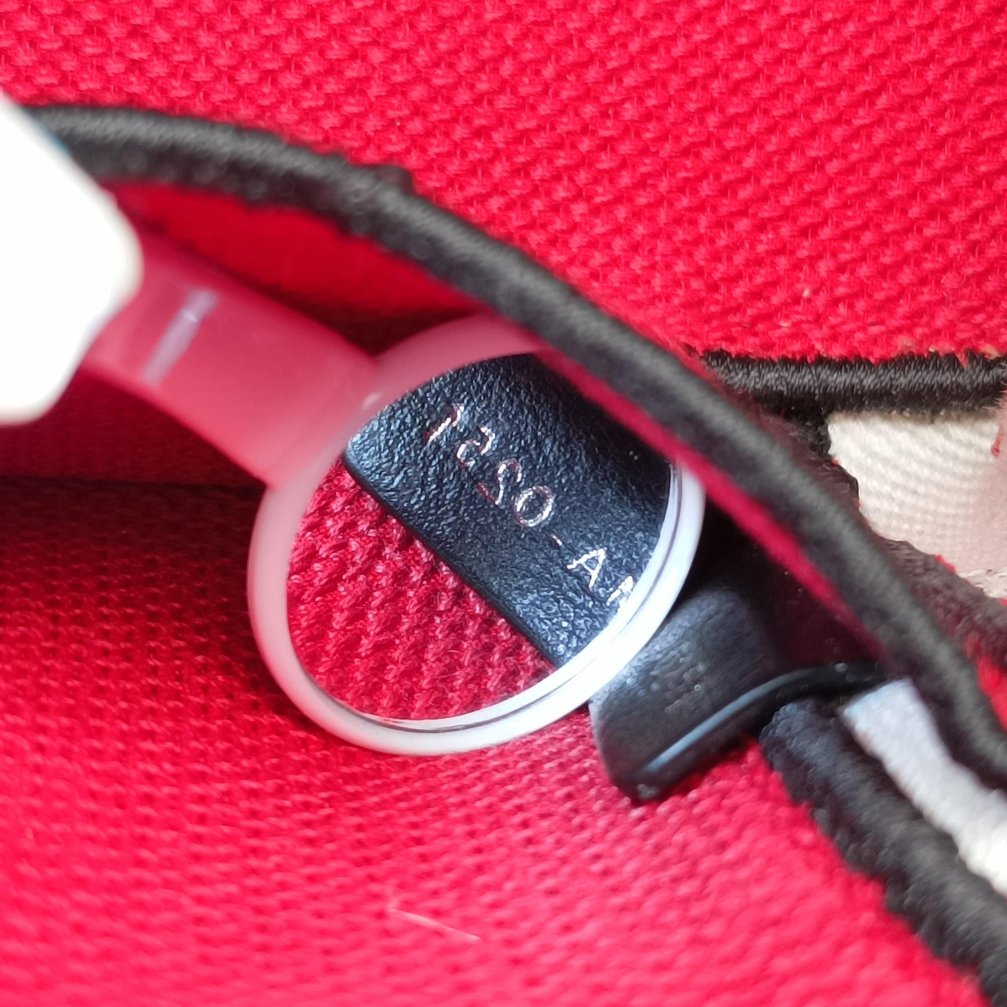 Pre-owned Christian Dior Travel Black × white × red jacquard canvas  shoulderbag | stylenewstar