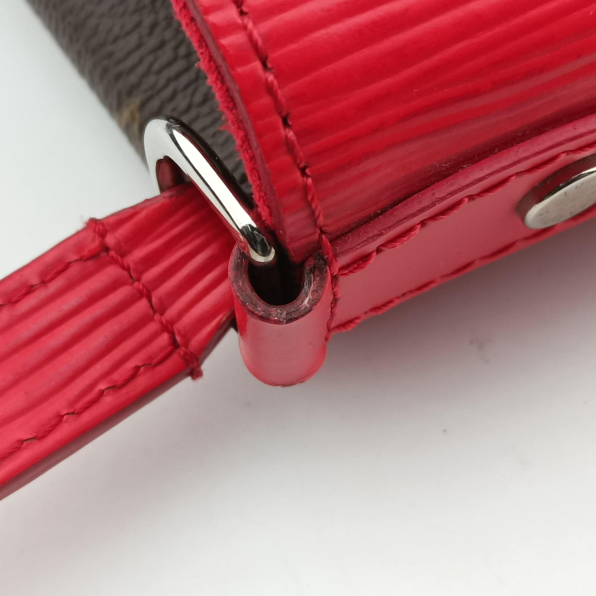 Secondhand Louis Vuitton SAINT MICHEL Brown×COQUELICOT Monogram Canvas×epi M44031 shoulderbag | stylenewstar