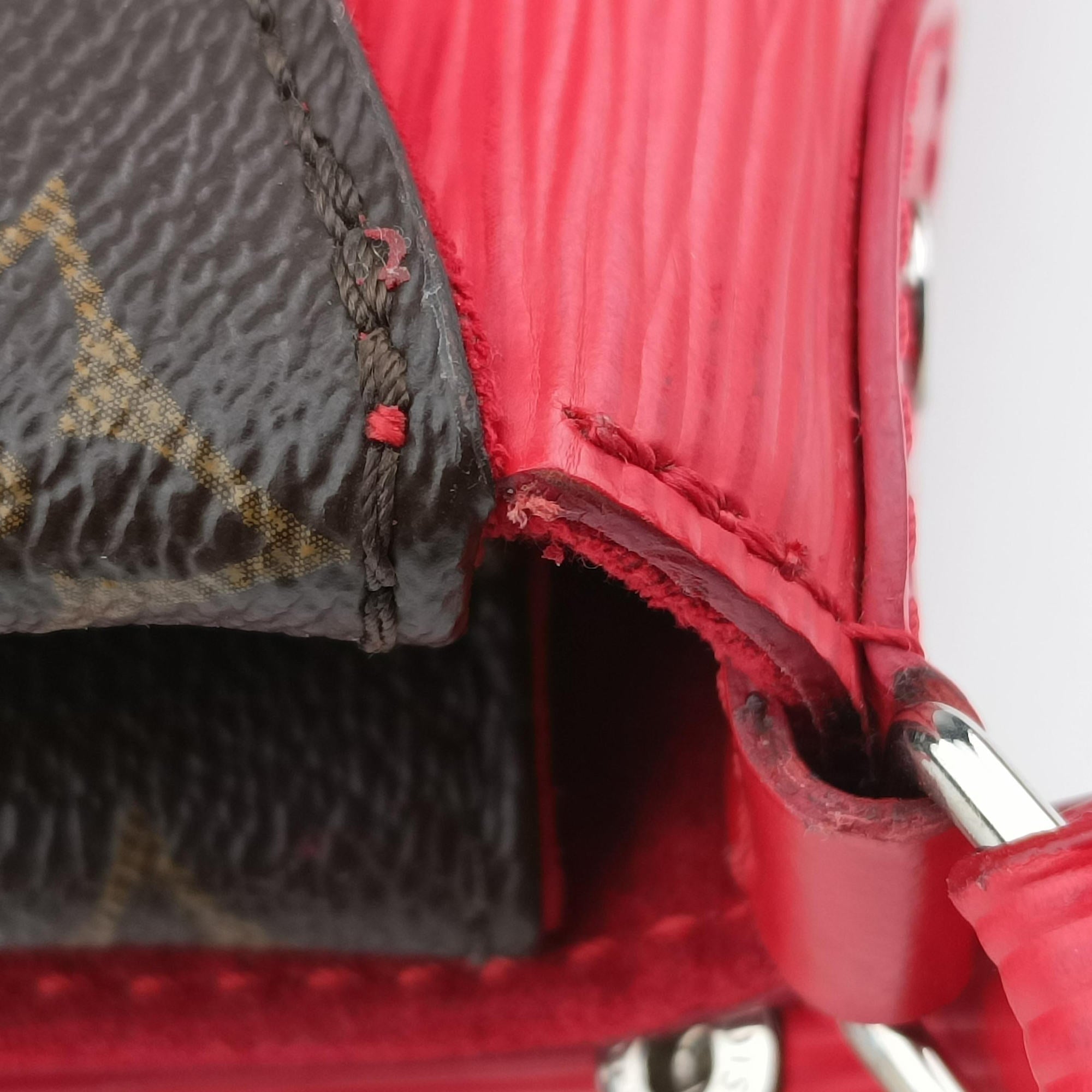 Secondhand Louis Vuitton SAINT MICHEL Brown×COQUELICOT Monogram Canvas×epi M44031 shoulderbag | stylenewstar