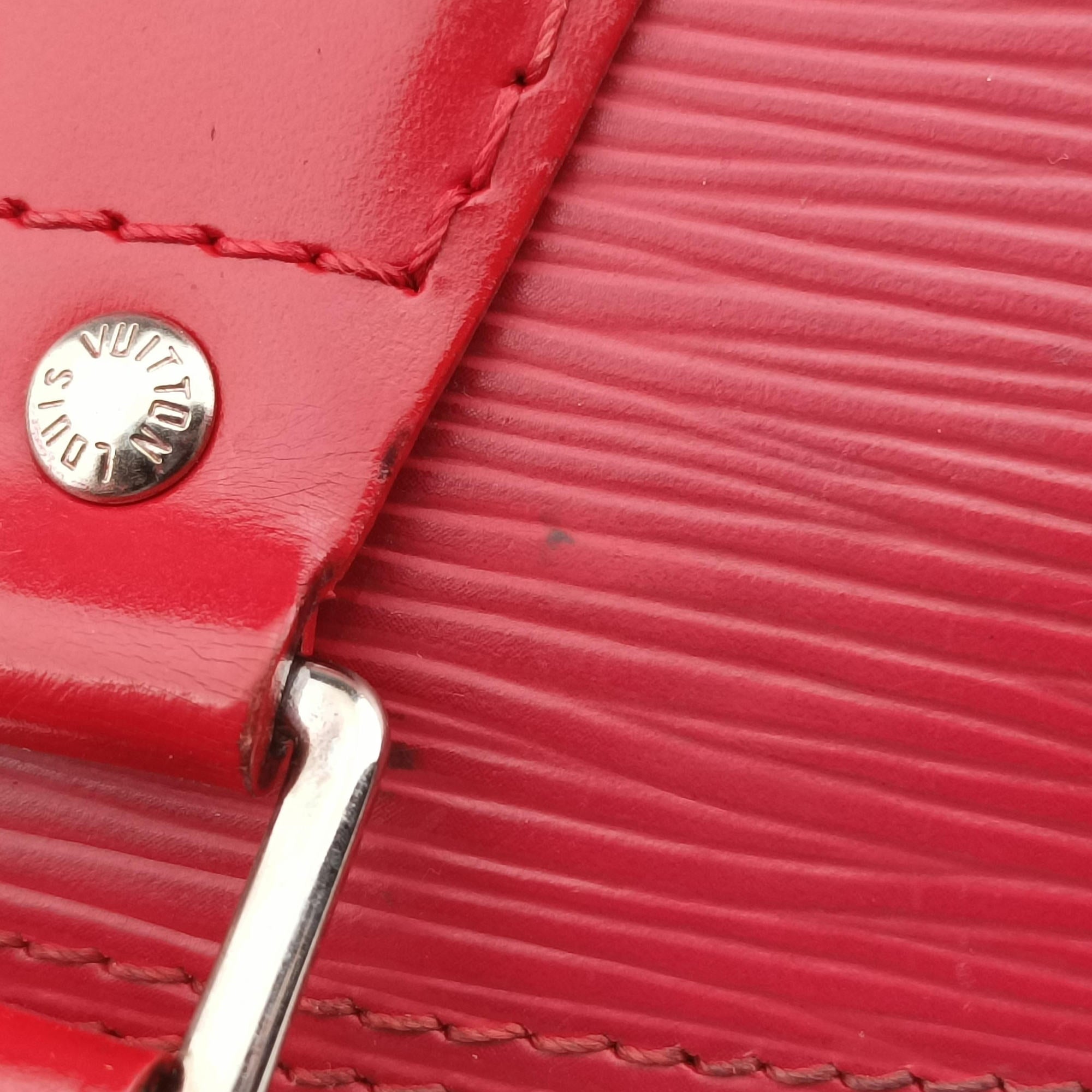 Vintage Louis Vuitton ALMA PM CARMIN Epi M4058E handbag | stylenewstar