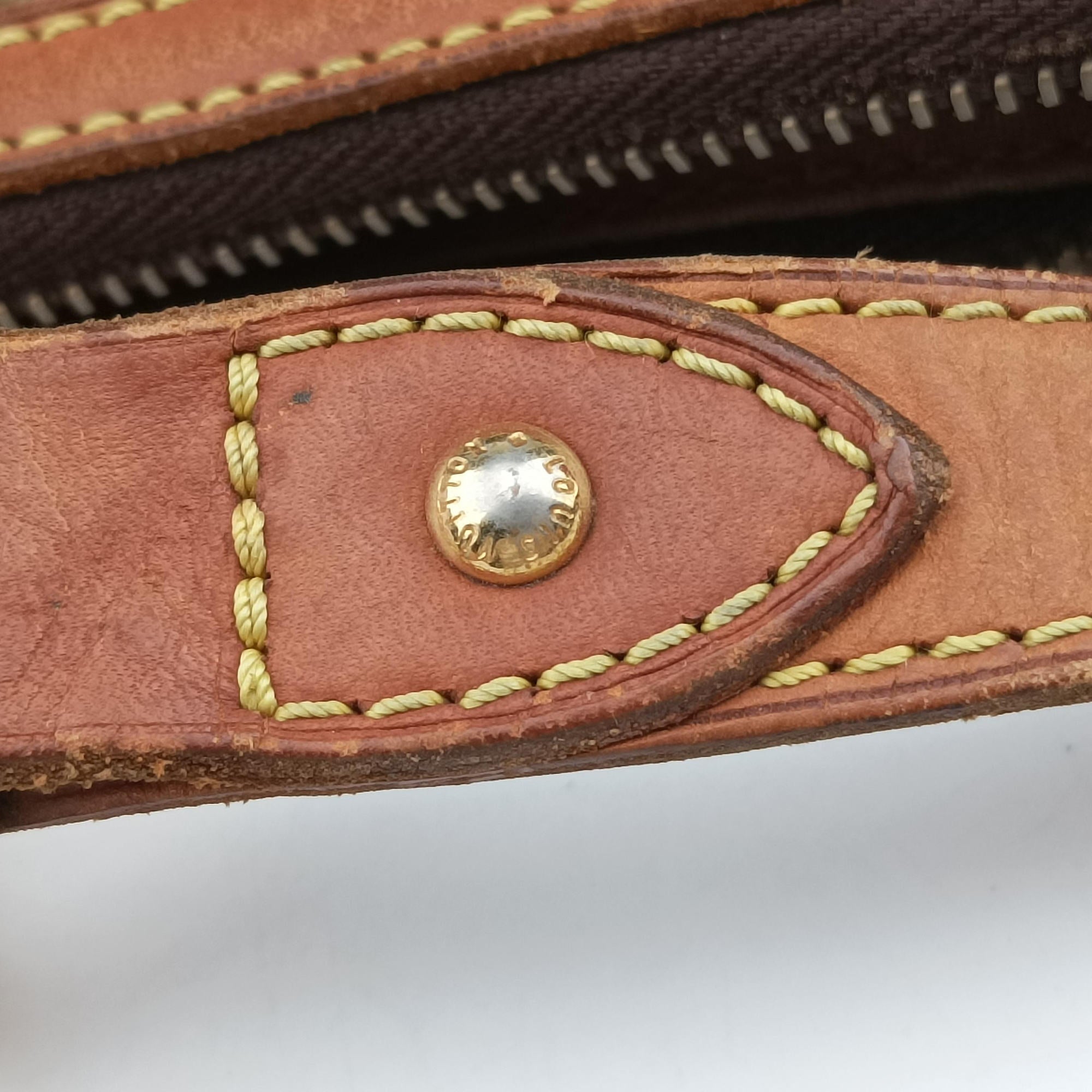 Pre-owned Louis Vuitton TULUM GM Brown Monogram Canvas M40075 shoulderbag | stylenewstar