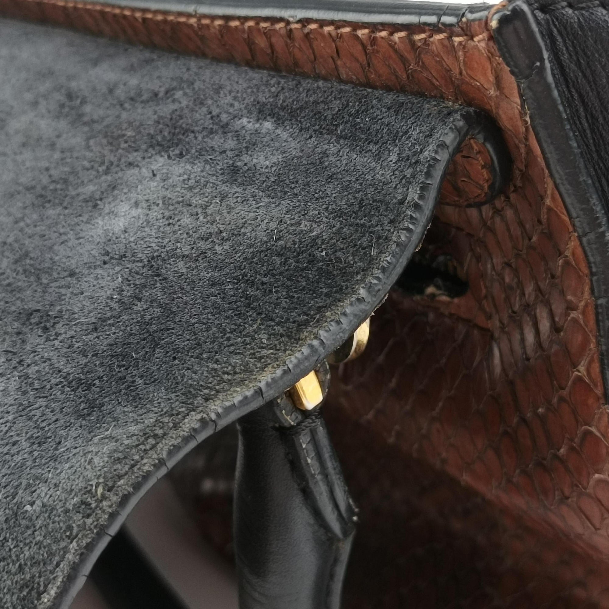 Secondhand Celine Trapeze Brown × Black Snakeskin × Leather  shoulderbag | stylenewstar