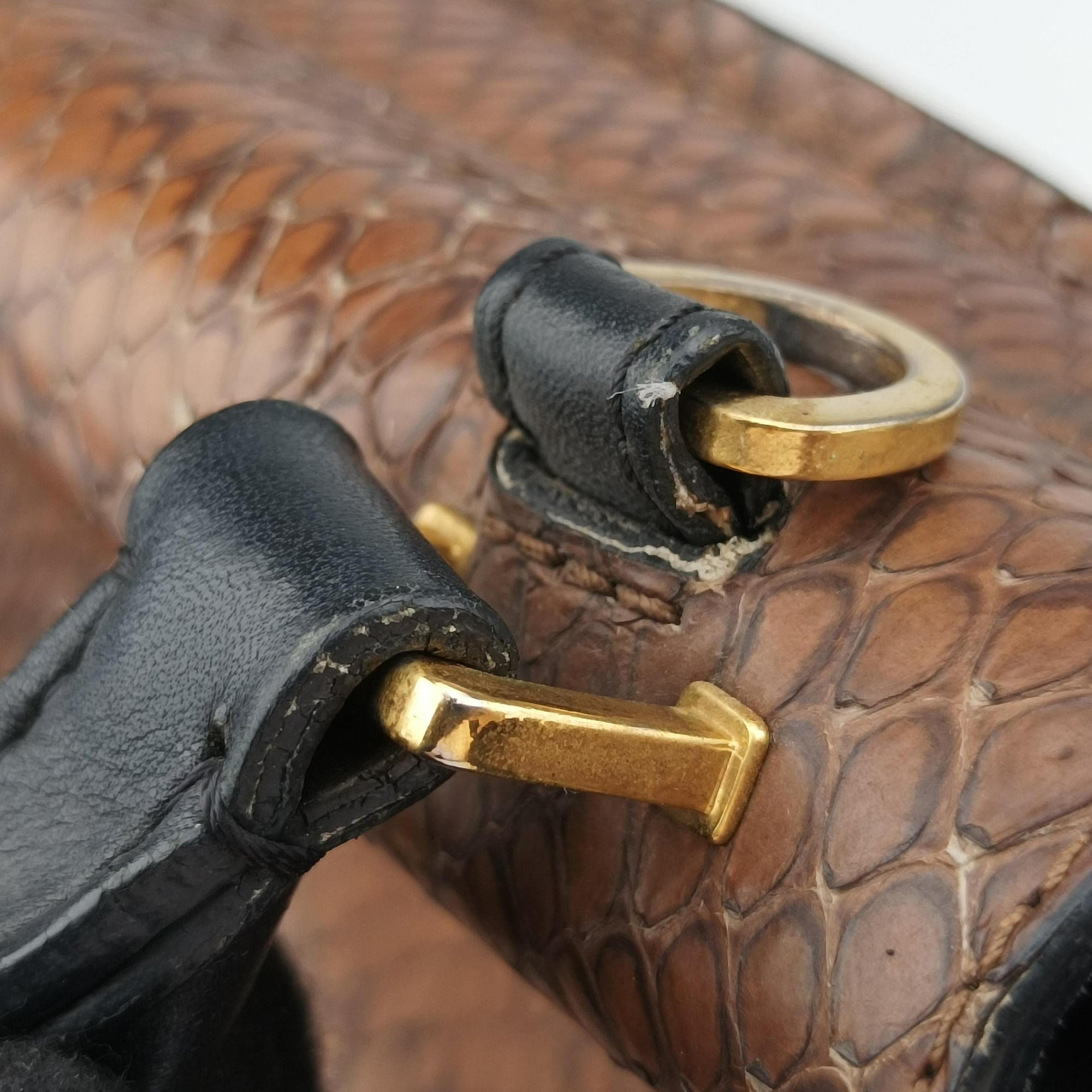 Secondhand Celine Trapeze Brown × Black Snakeskin × Leather  shoulderbag | stylenewstar