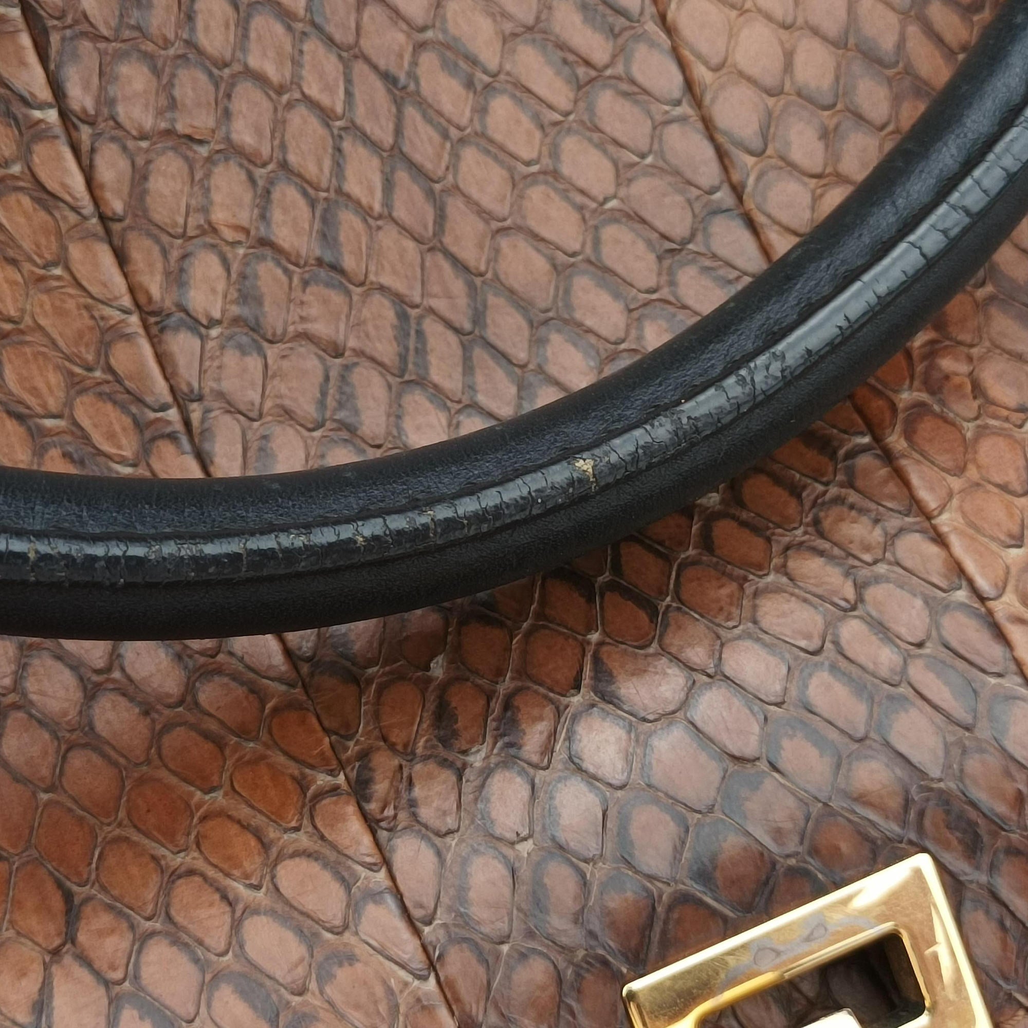 Secondhand Celine Trapeze Brown × Black Snakeskin × Leather  shoulderbag | stylenewstar