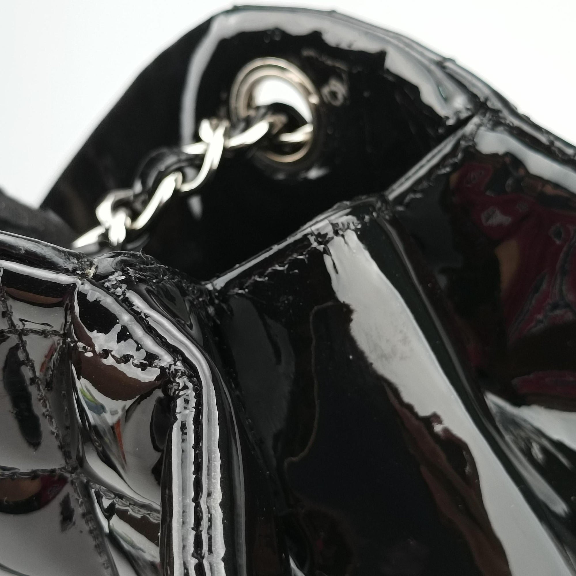 Secondhand Chanel Mademoiselle Bowling Black Patent Leather A50558 shoulderbag | stylenewstar