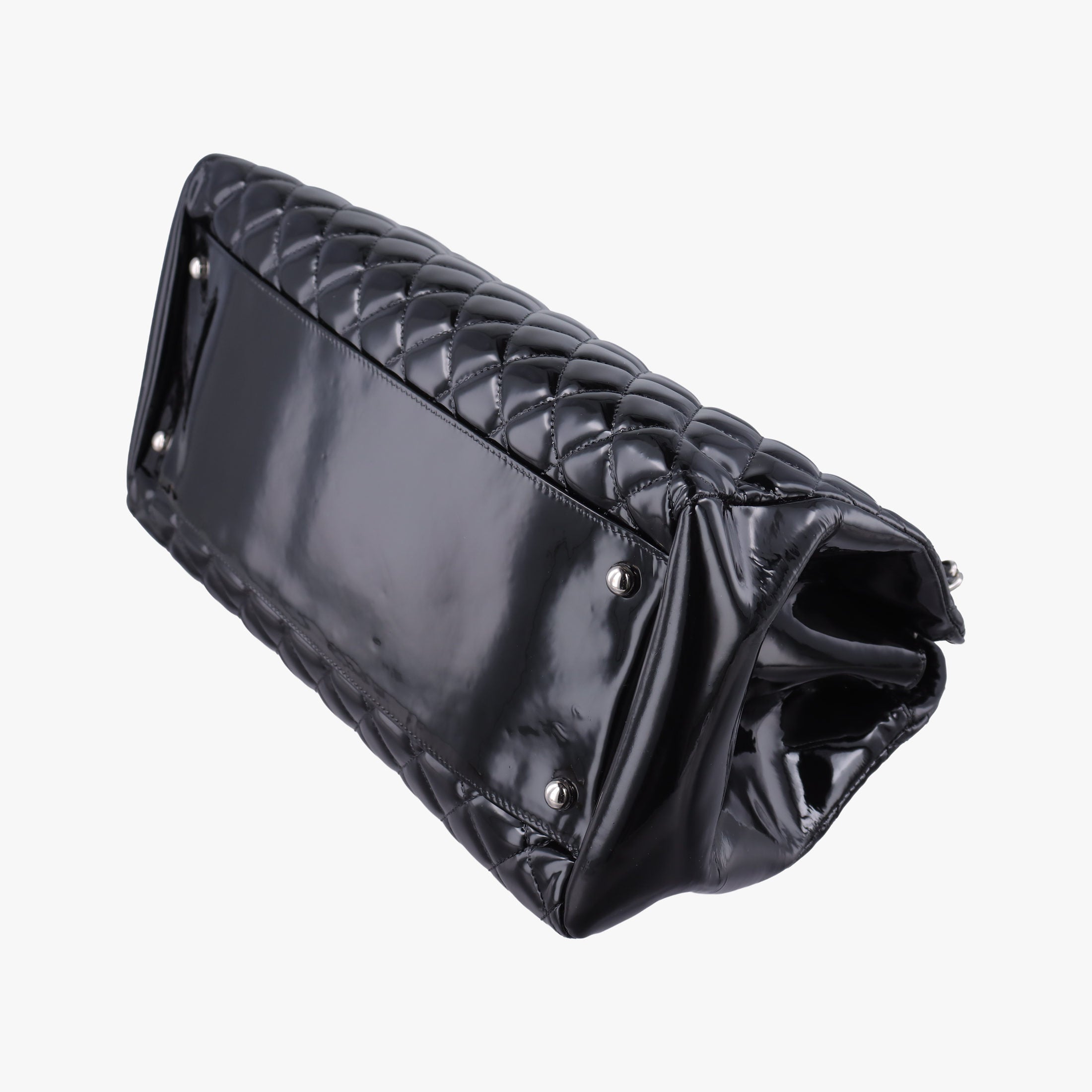 Secondhand Chanel Mademoiselle Bowling Black Patent Leather A50558 shoulderbag | stylenewstar