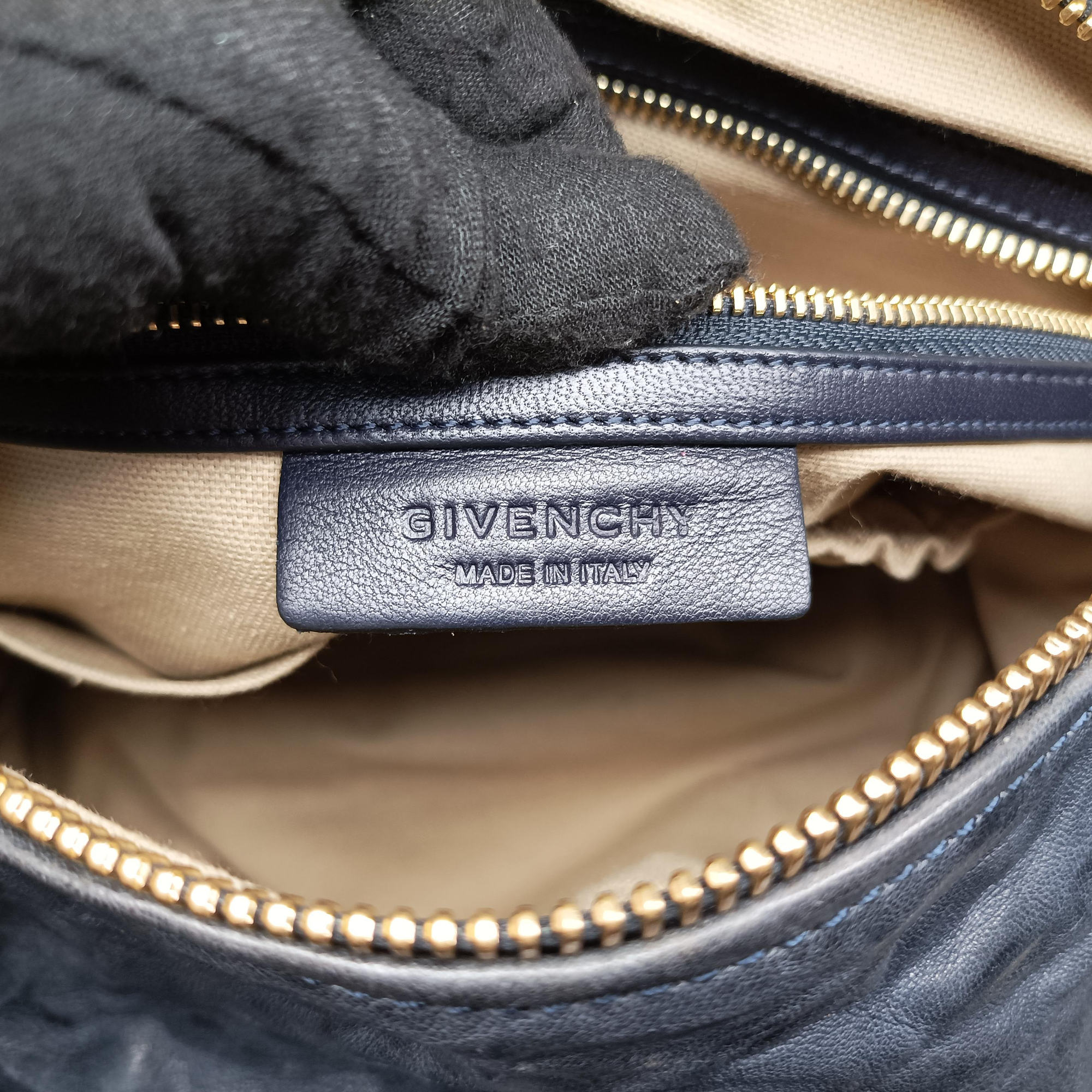 Pre-owned Givenchy Pandora Navy Leather  shoulderbag | stylenewstar