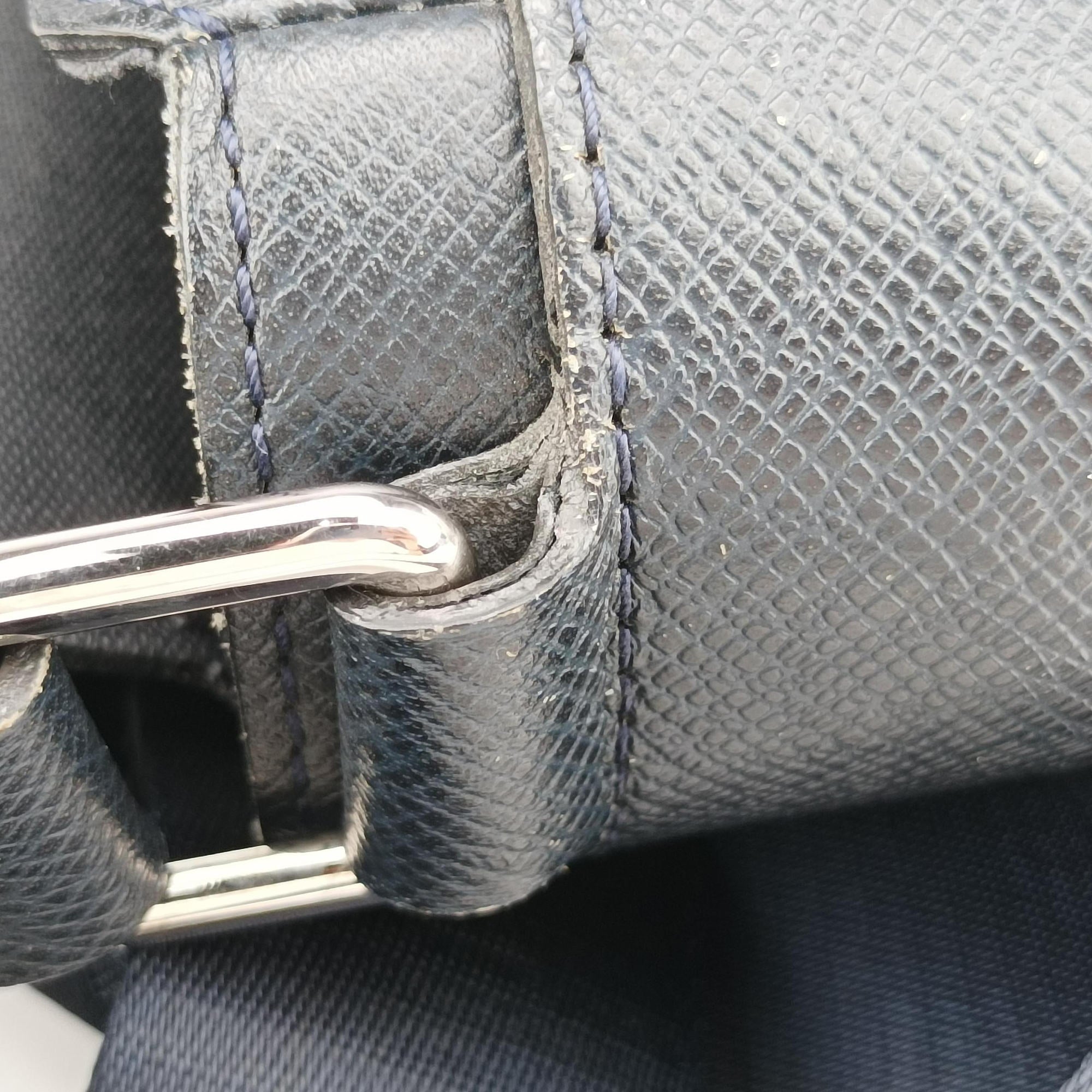 Pre-owned Louis Vuitton Roman MM Bolreal Taiga M32624 shoulderbag | stylenewstar