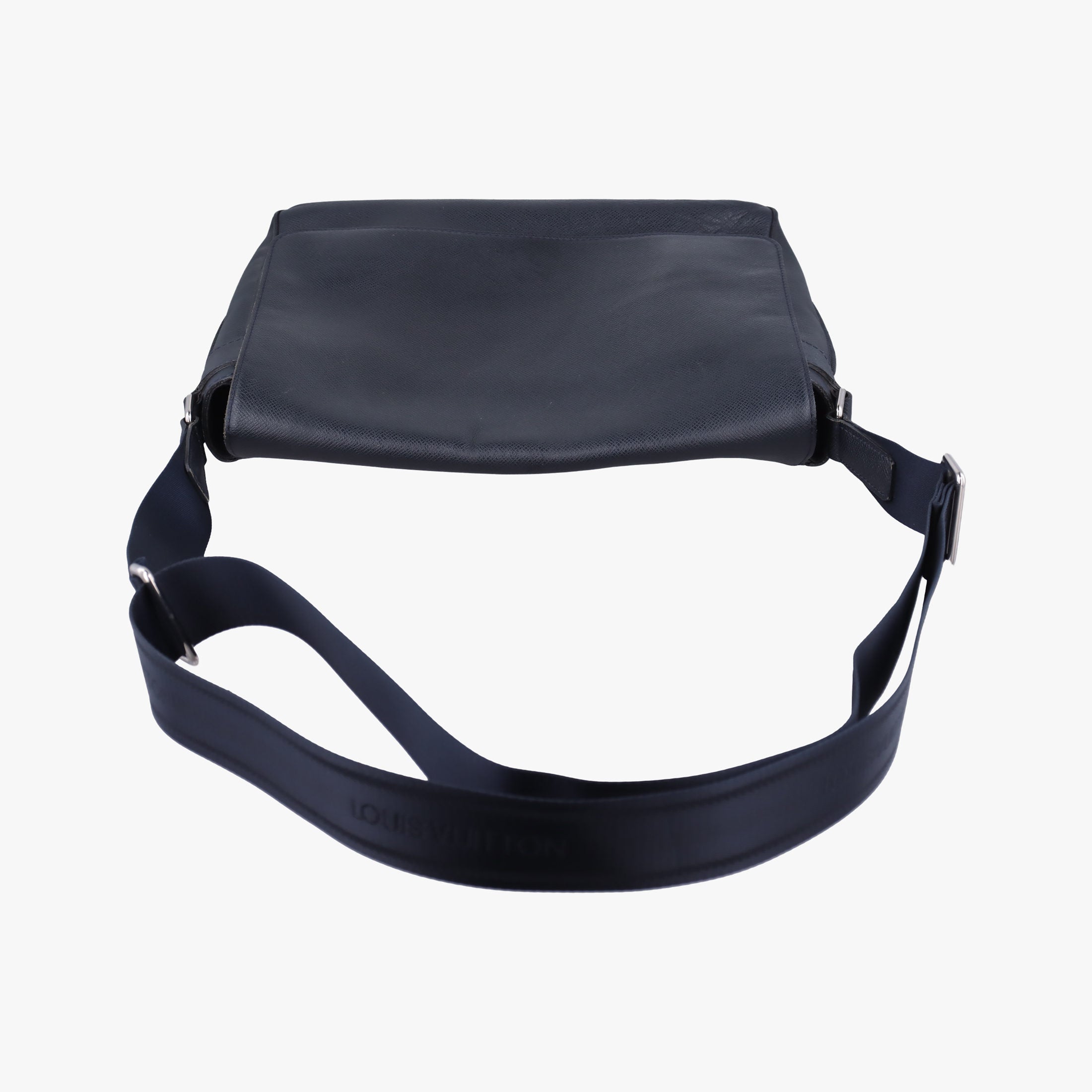 Pre-owned Louis Vuitton Roman MM Bolreal Taiga M32624 shoulderbag | stylenewstar