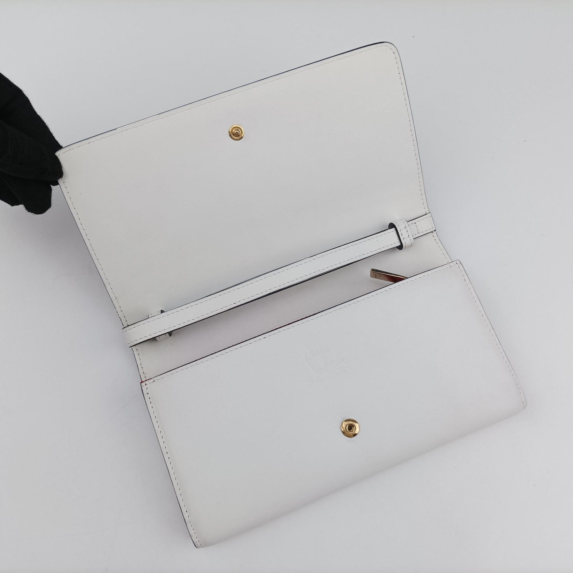 Secondhand Christian Louboutin Paloma Clutch White Leather  clutchbag | stylenewstar