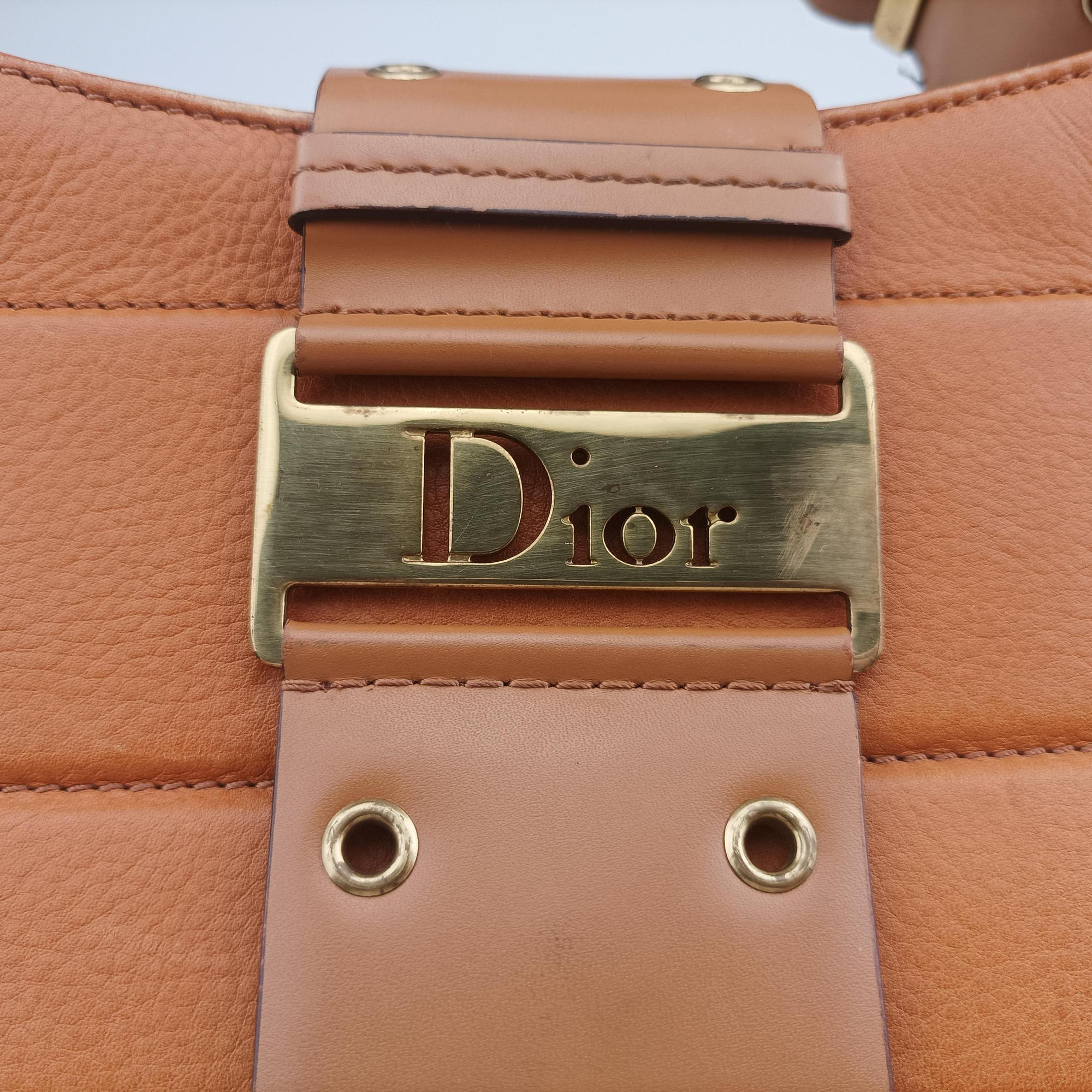 Secondhand Christian Dior Street Chic Columbus Brown Leather  shoulderbag | stylenewstar