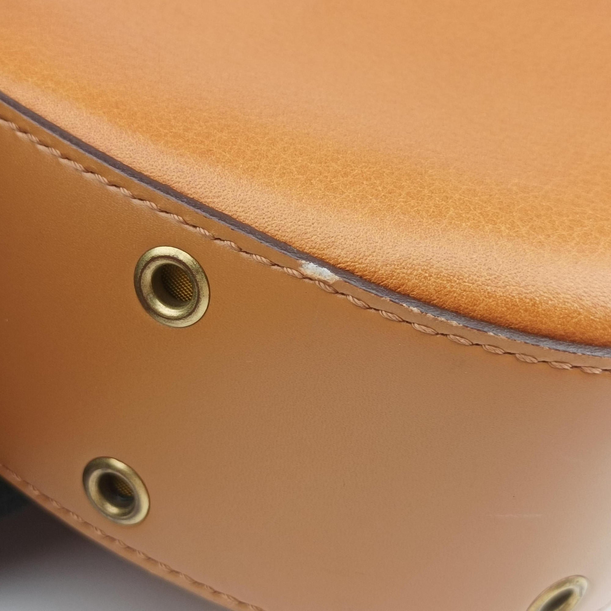Secondhand Christian Dior Street Chic Columbus Brown Leather  shoulderbag | stylenewstar