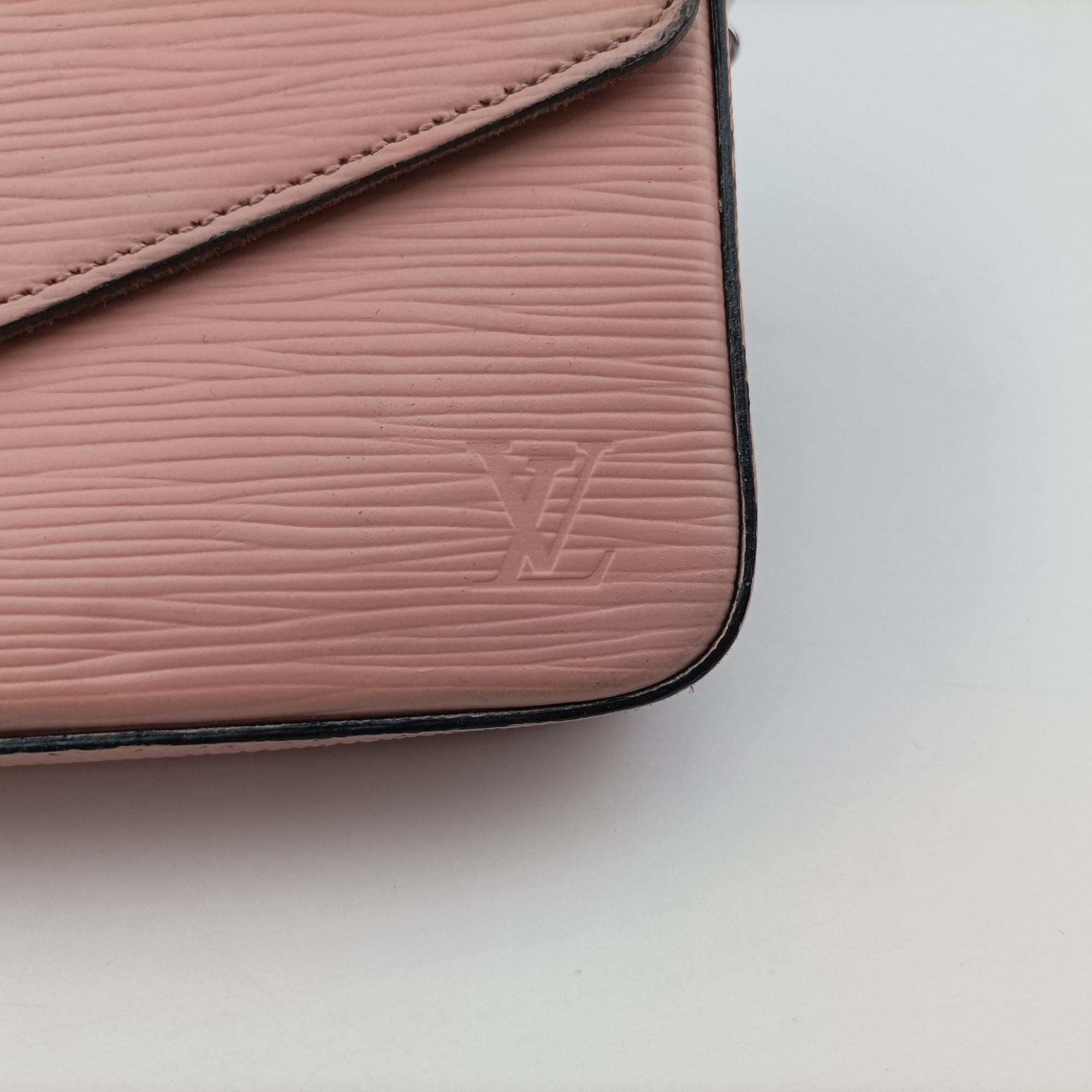 Pre-owned Louis Vuitton Pochette FéLICIE ROSE BALLERIN Epi M62467 shoulderbag | stylenewstar
