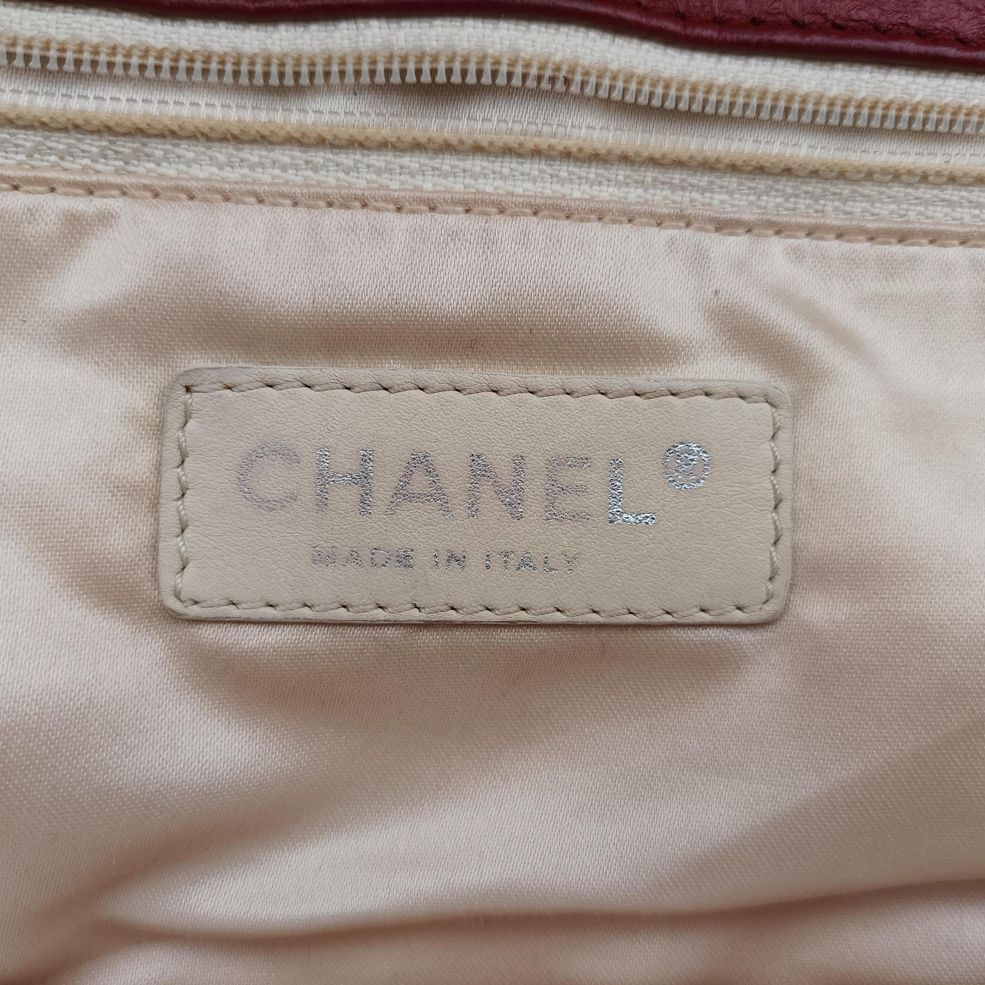 Pre-owned Chanel 2.55East West Red Leather A37691 shoulderbag | stylenewstar
