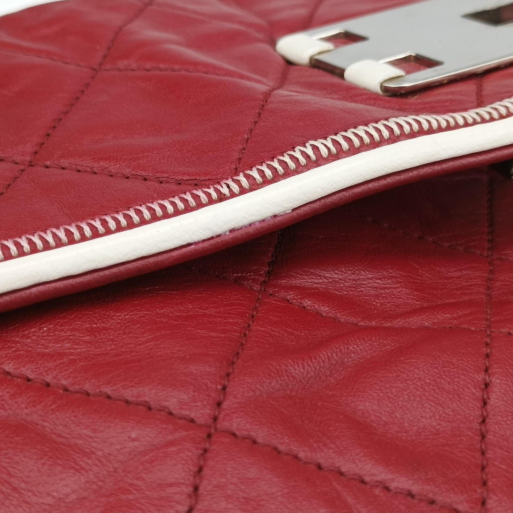 Pre-owned Chanel 2.55East West Red Leather A37691 shoulderbag | stylenewstar