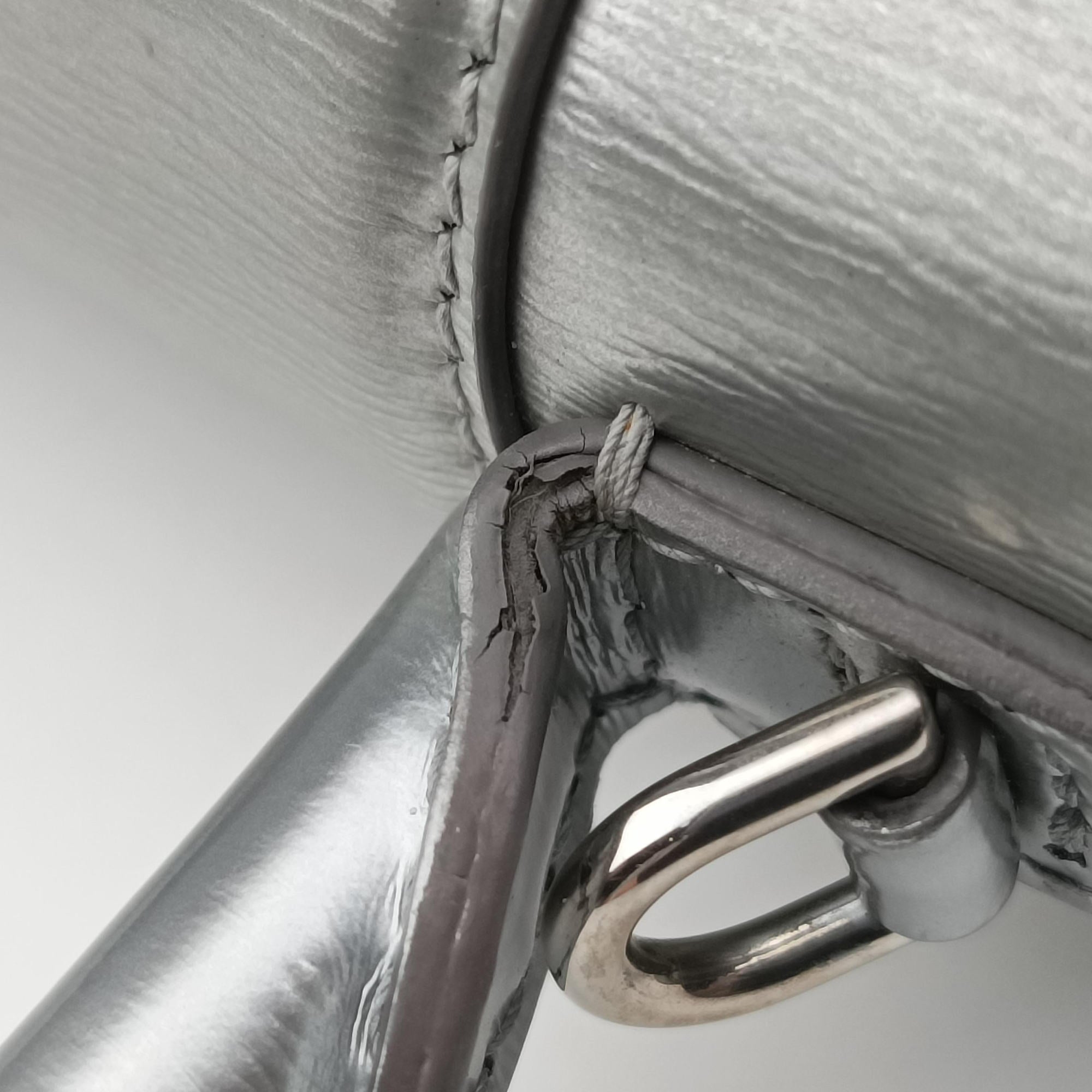 Secondhand Balenciaga Hourglass XS Silver leather  shoulderbag | stylenewstar