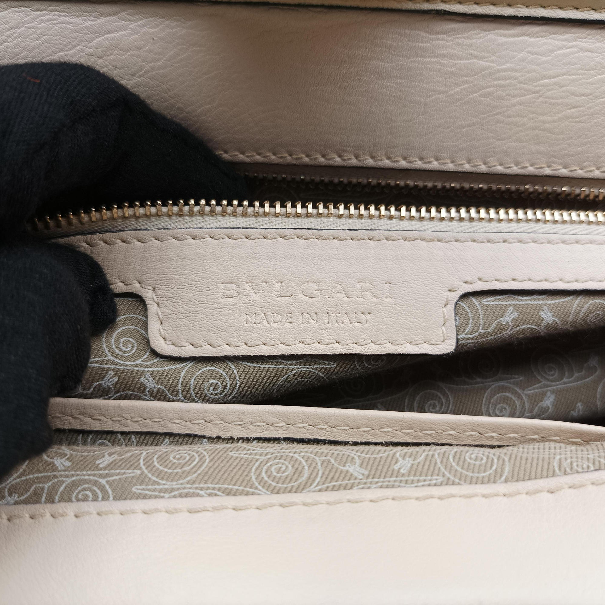 Vintage Bvlgari Isabella Rossellini ivory Leather  shoulderbag | stylenewstar
