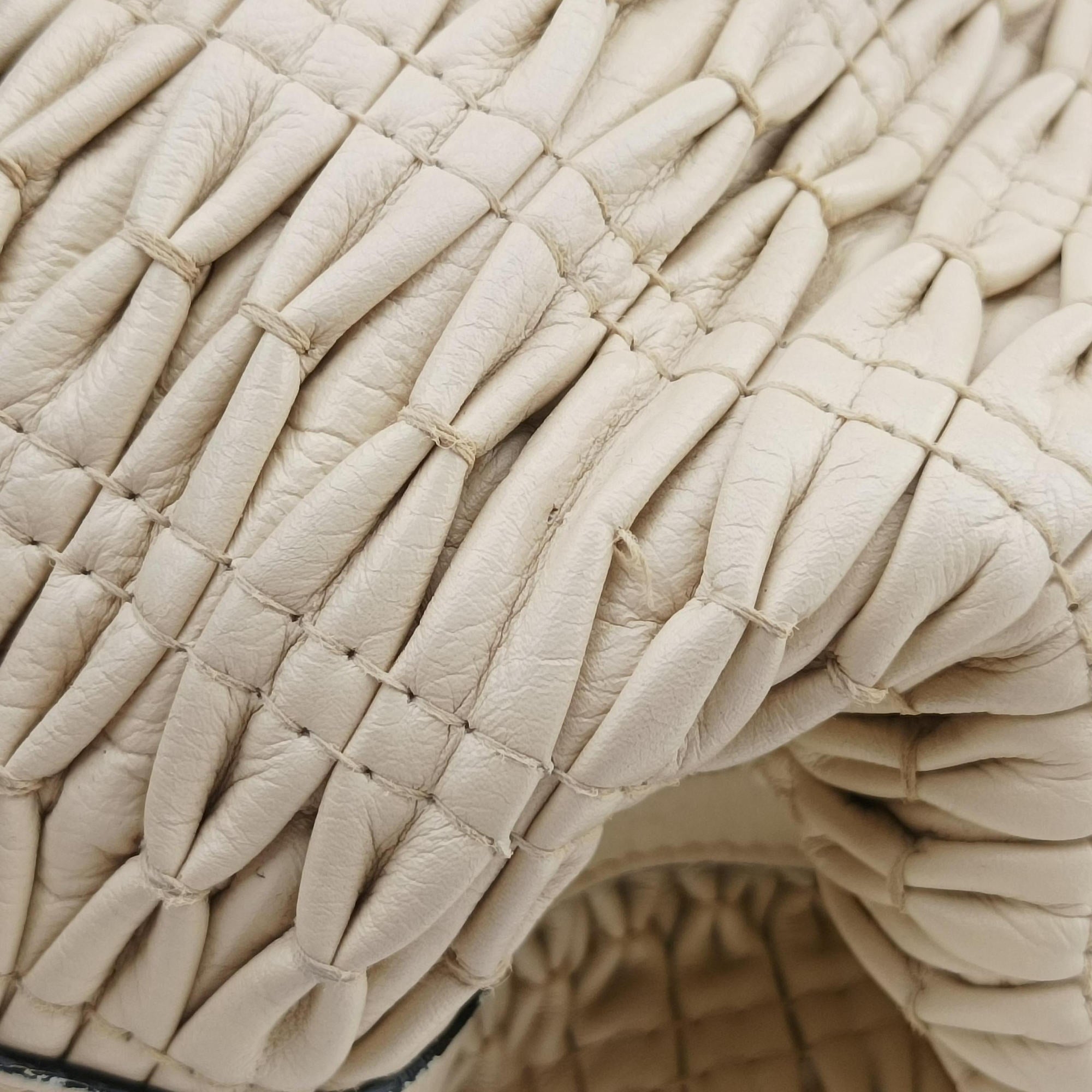 Vintage Bvlgari Isabella Rossellini ivory Leather  shoulderbag | stylenewstar