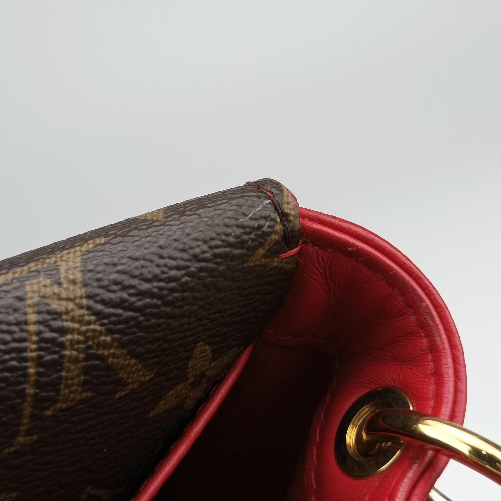Pre-owned Louis Vuitton DOUBLE V ruby Monogram Canvas ácalf leather M54624 shoulderbag | stylenewstar