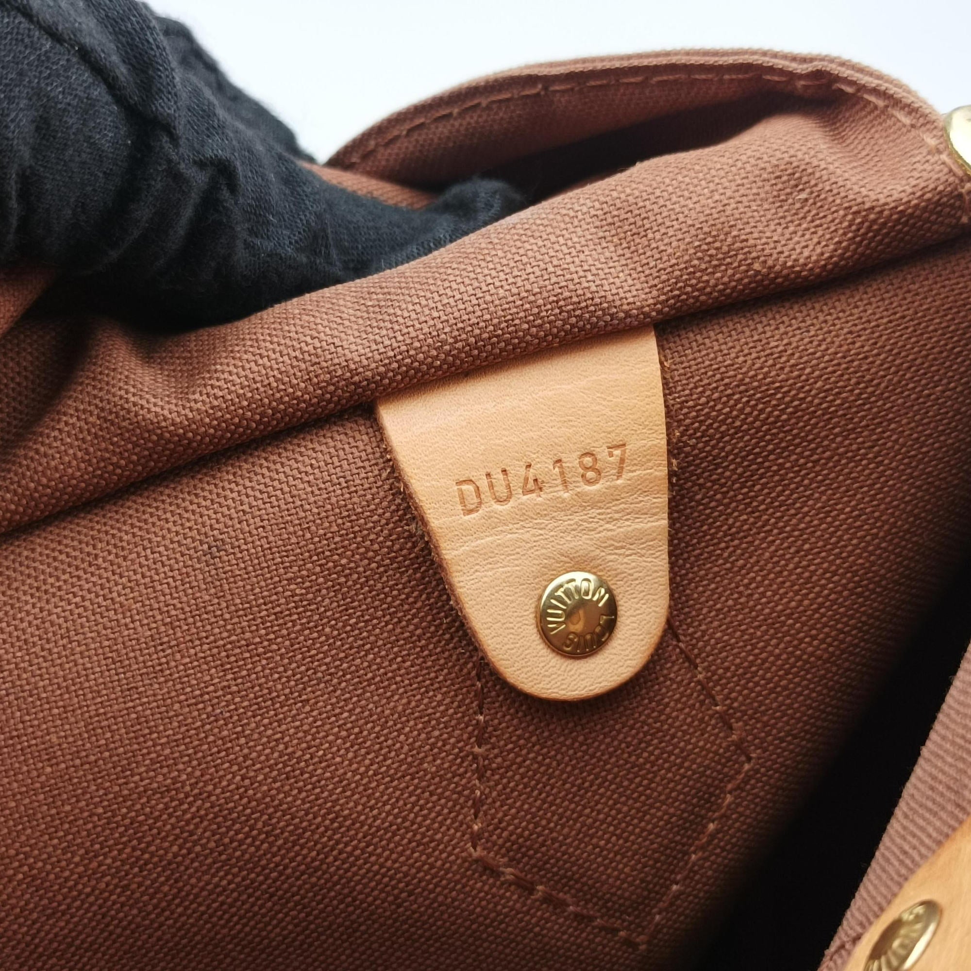 Pre-owned Louis Vuitton World Tour Edition Speedy Bandouliere 30 Brown×multi Monogram Canvas  shoulderbag | stylenewstar