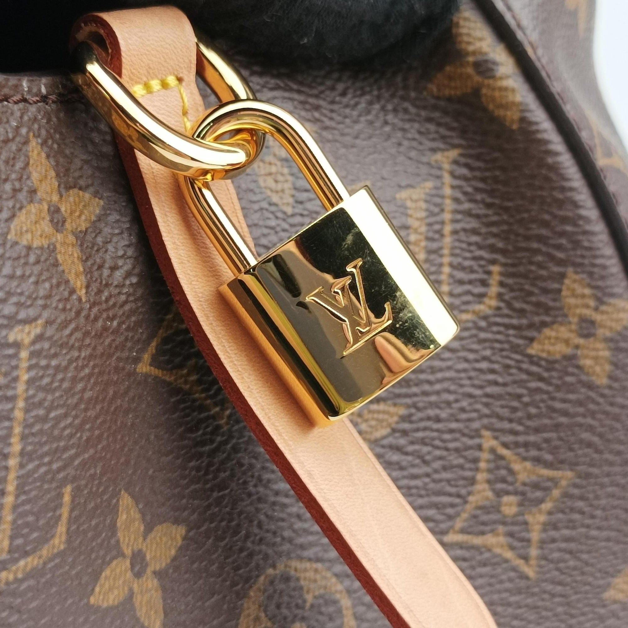 Vintage Louis Vuitton Montaigne MM Brown Monogram Canvas M41056 shoulderbag | stylenewstar